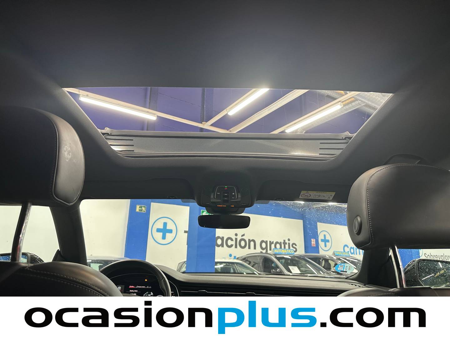 Equipamiento del Audi Q8 Audi Q8 Black line 55 TFSI quattro (340 CV) tiptronic