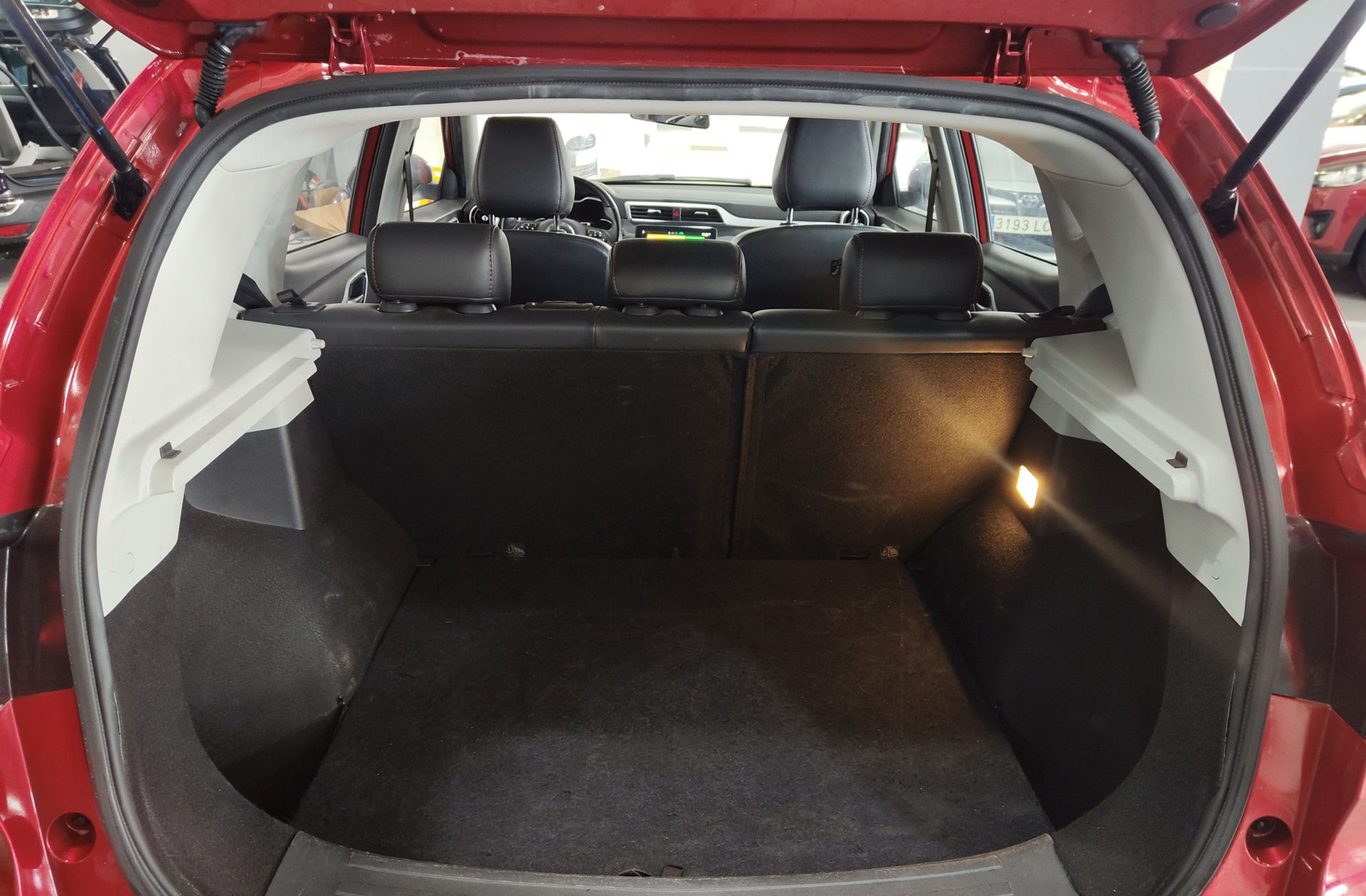 MG ZS 1.5 Luxury - foto 18