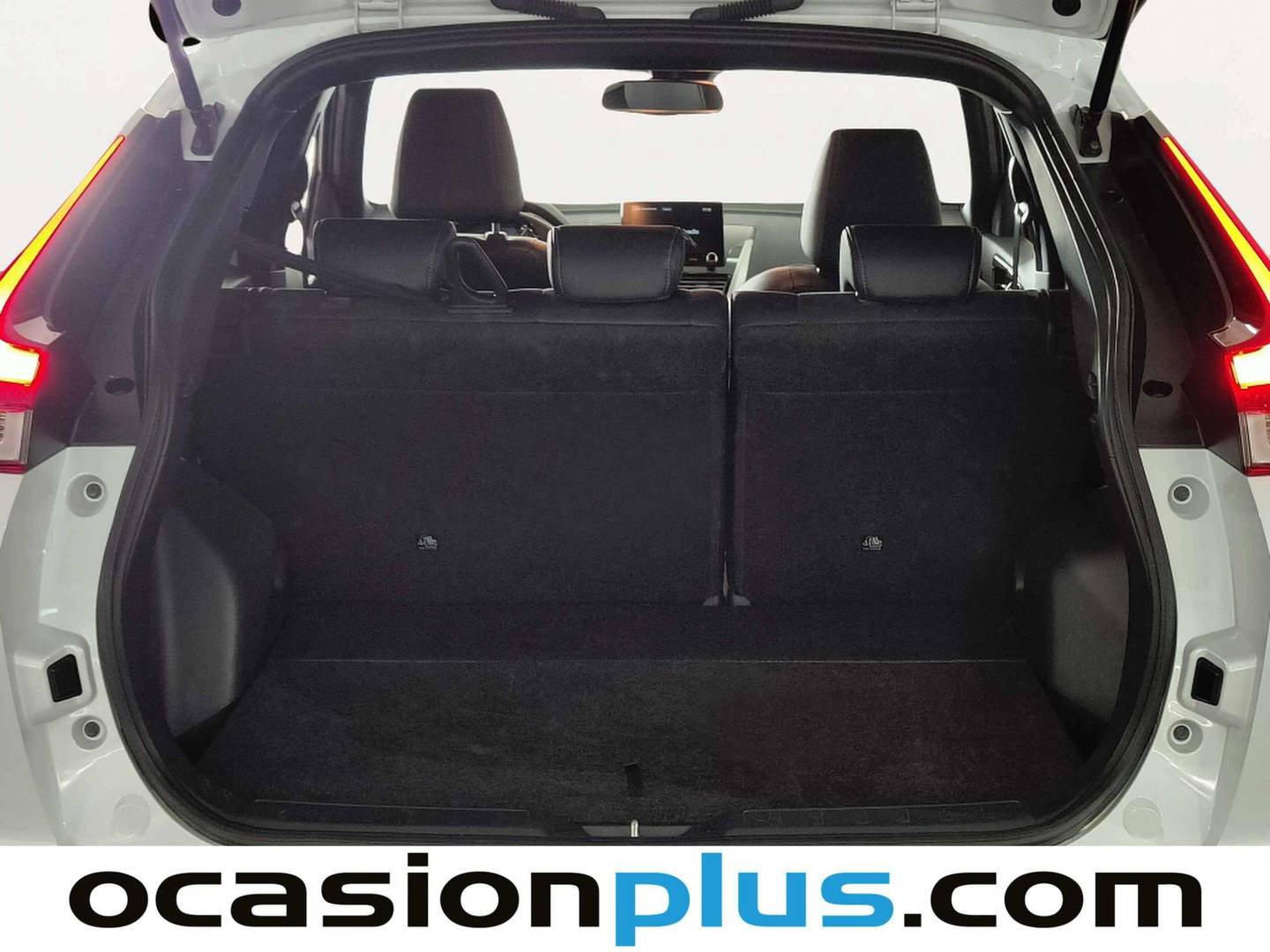 Fotos maletero Mitsubishi Eclipse Cross Mitsubishi Eclipse Cross 2.4 PHEV Kaiteki 4WD Auto (188 CV)