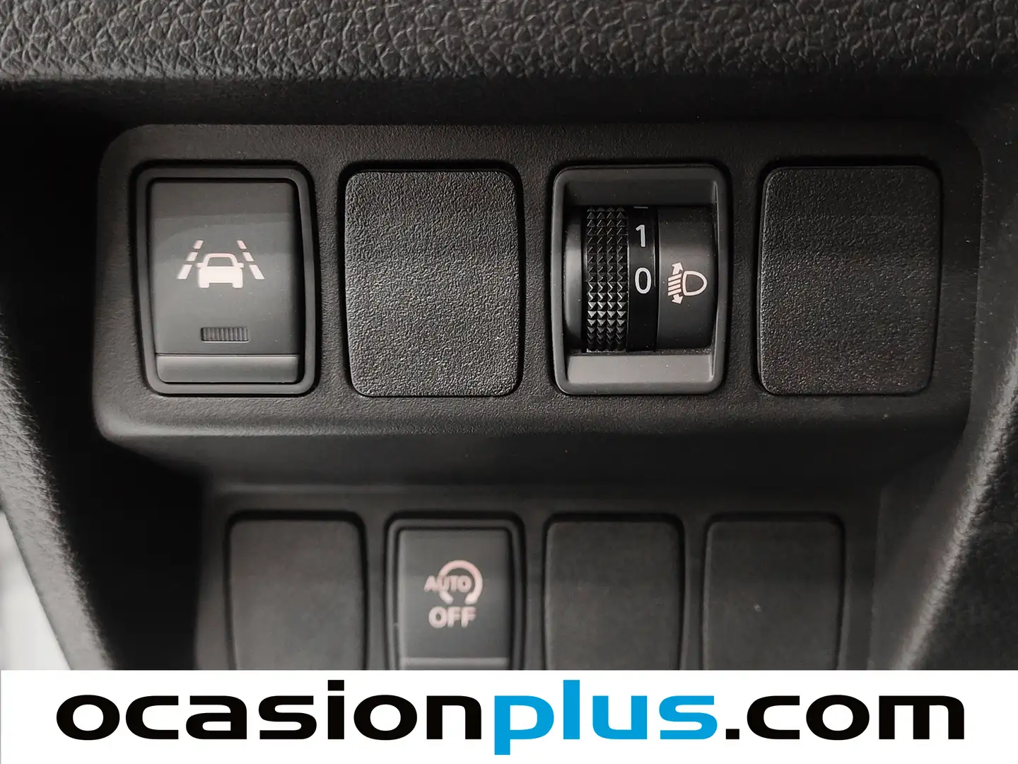 Foto Nissan QASHQAI Nissan Qashqai dCi 110 N-Connecta 4x2 (110 CV)