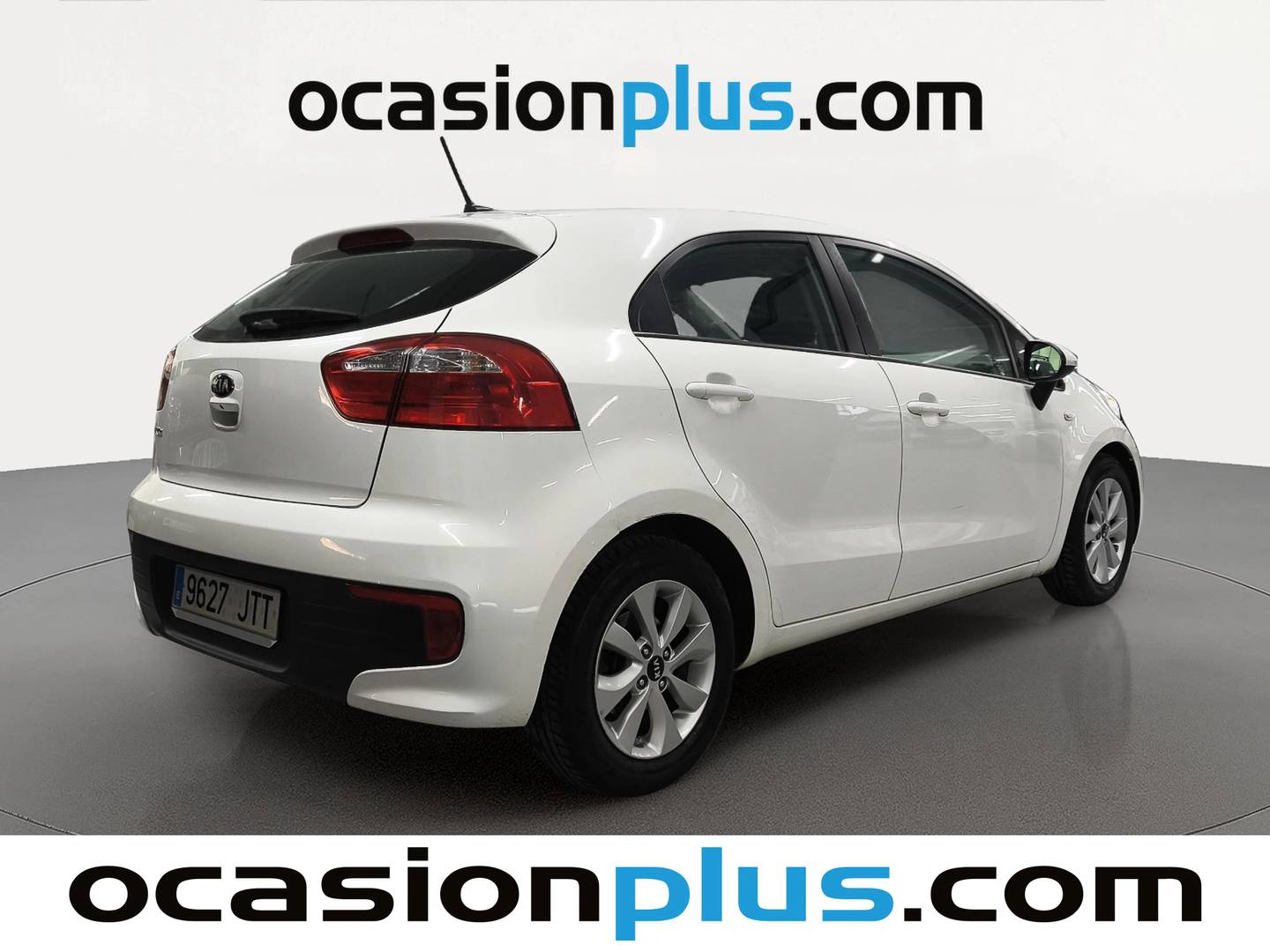 Foto trasera KIA Rio KIA Rio 1.2 CVVT Tech (84 CV) derecha