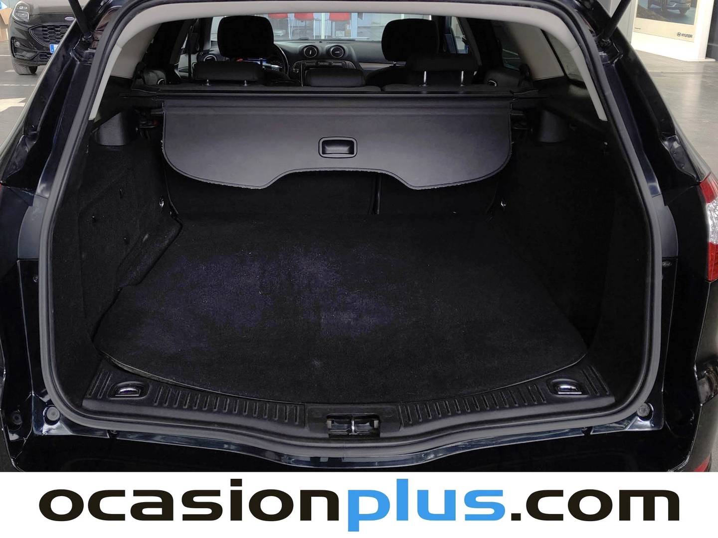 Fotos maletero Ford Mondeo Ford Mondeo SportBreak 2.0 TDCI Titanium PowerShift (140 CV)