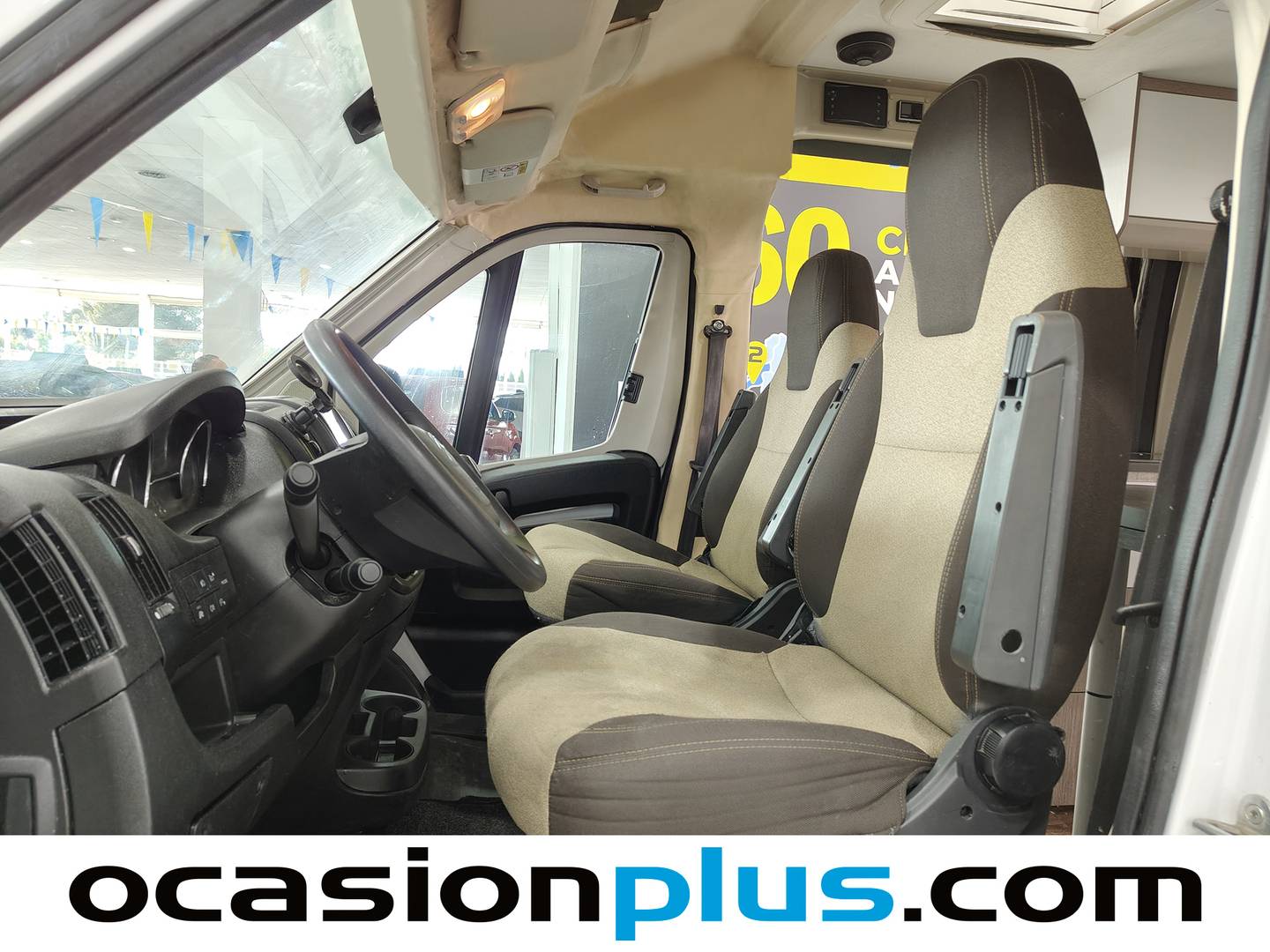 Foto asientos traseros Challenger V114 Challenger V114 VIP (140 CV) 2 Plazas