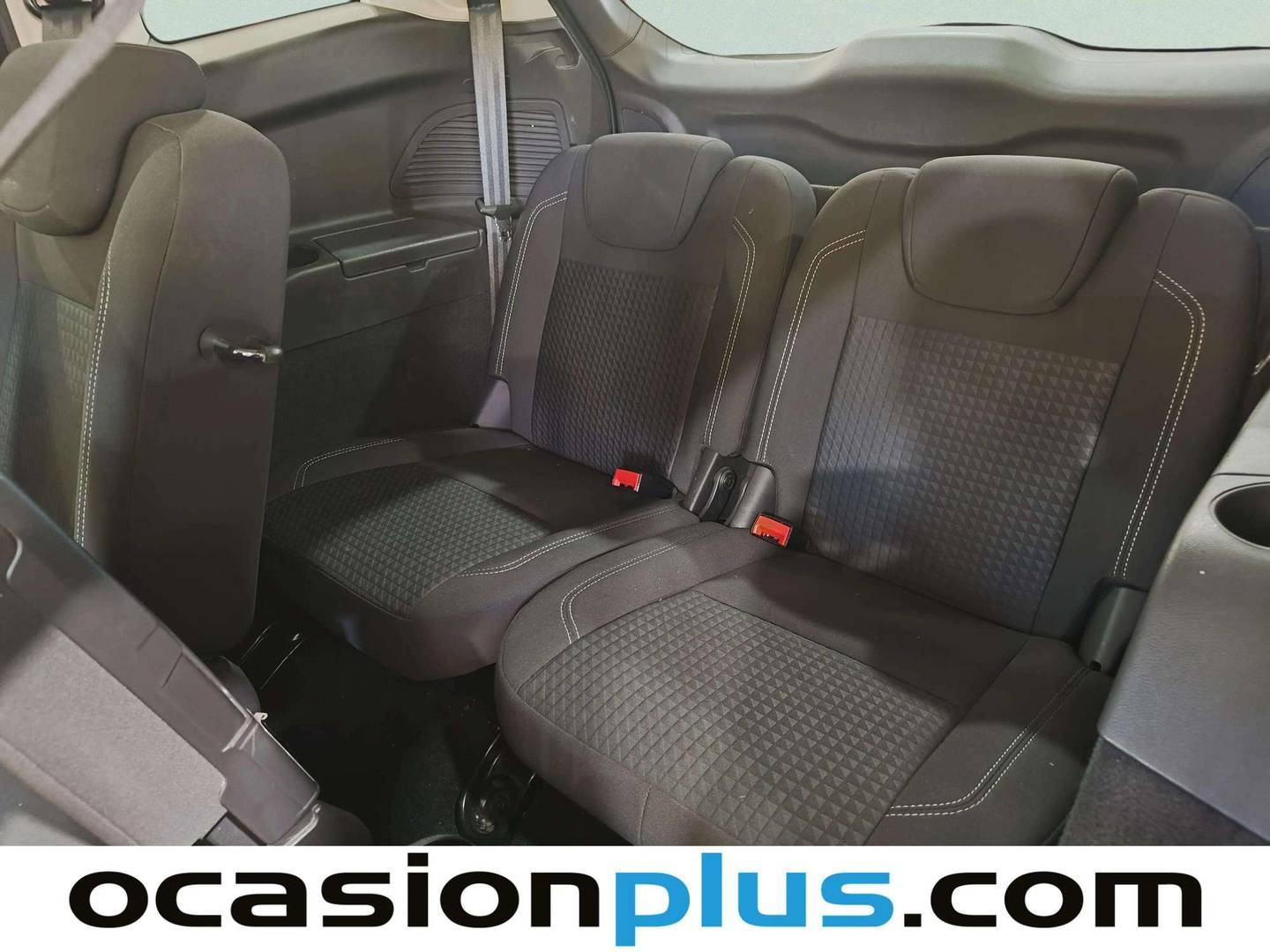 Extras y acabados del Ford Grand C-Max Ford Grand C-Max C-Max 1.0 EcoBoost Trend+ (125 CV) 7 Plazas
