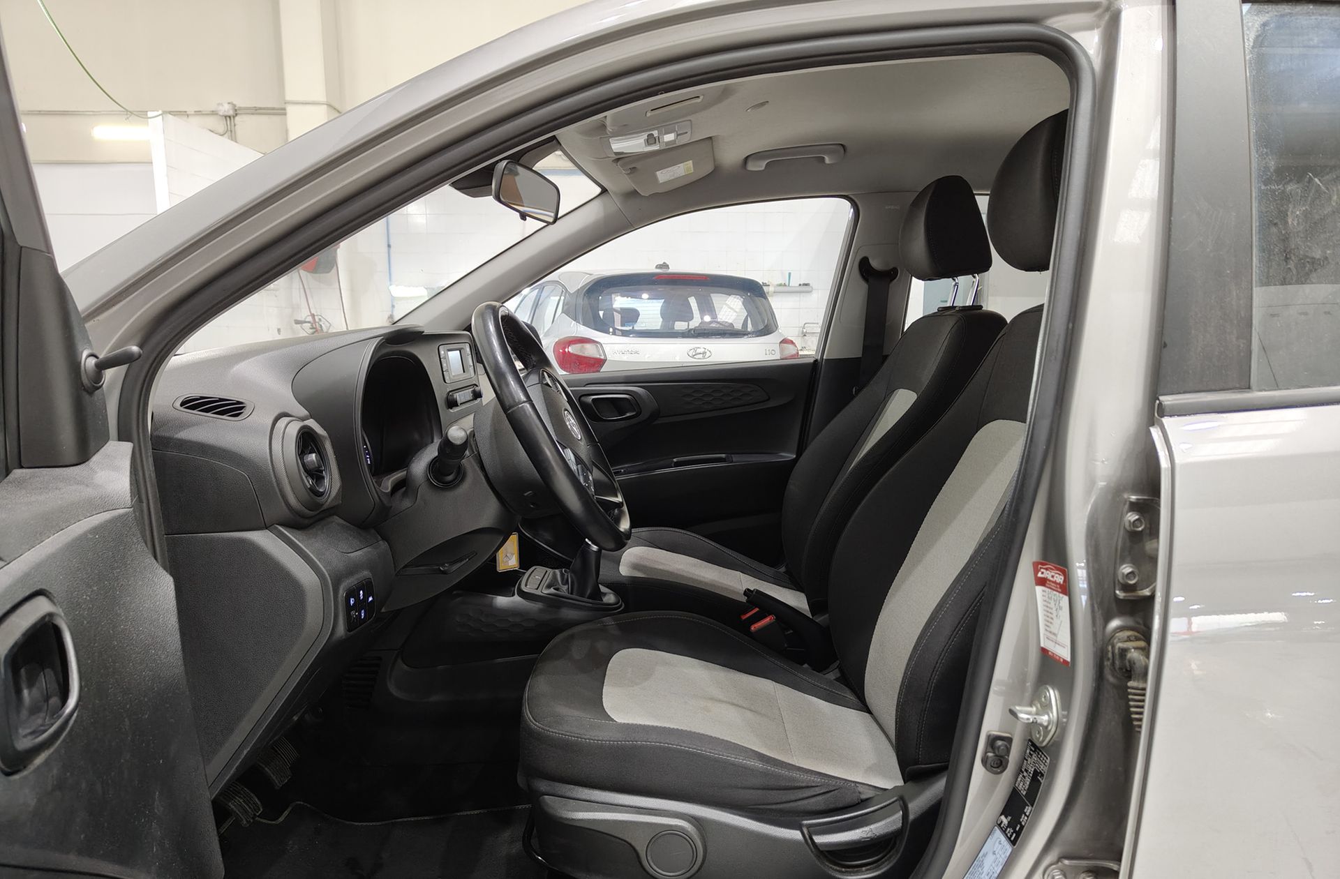 Hyundai i10 1.0 Klass - foto 8