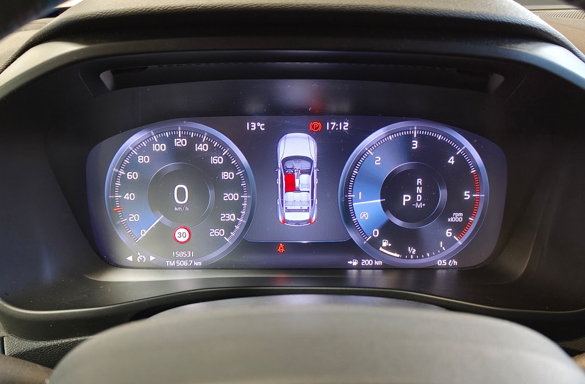 Volvo XC40 D3 Momentum - foto 24