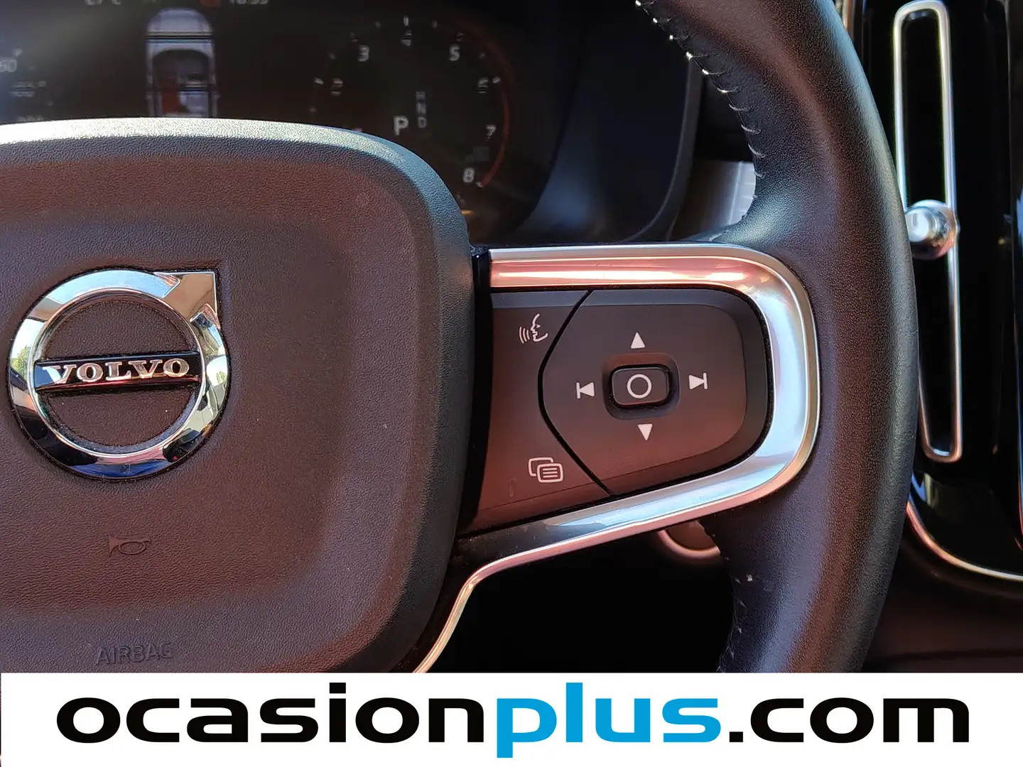 Foto Volvo XC40 Volvo XC40 T3 Momentum Pro Auto (163 CV)