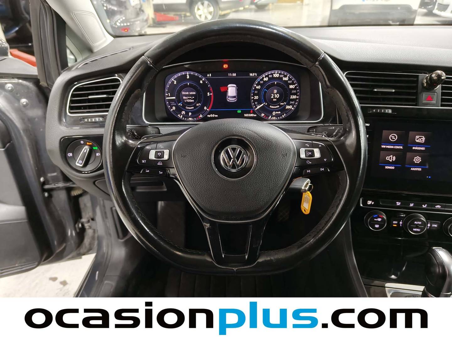 Foto Volkswagen Golf Volkswagen Golf Sport 2.0 TDI  Pack R-line (150 CV) DSG