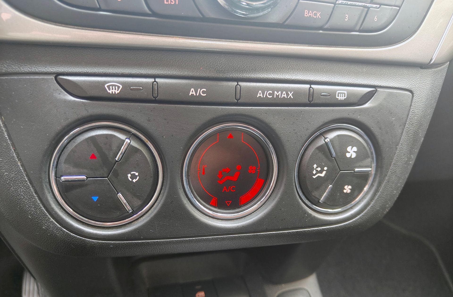 Citroën C-Elysée PureTech 82 Exclusive - foto 24