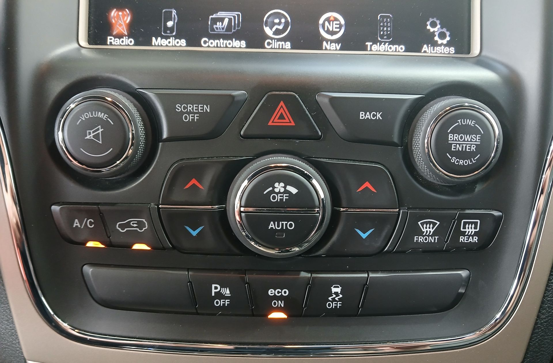 Jeep Grand Cherokee 3.0 CRD V6 Limited 4x4 - foto 33