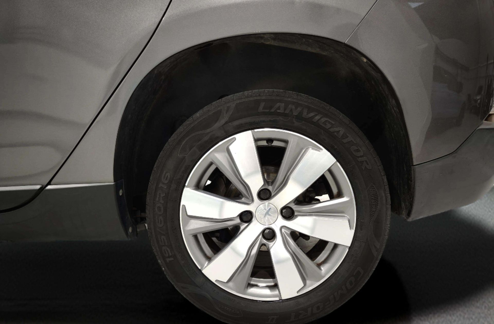 Peugeot 2008 BlueHDi 100 Style - foto 35
