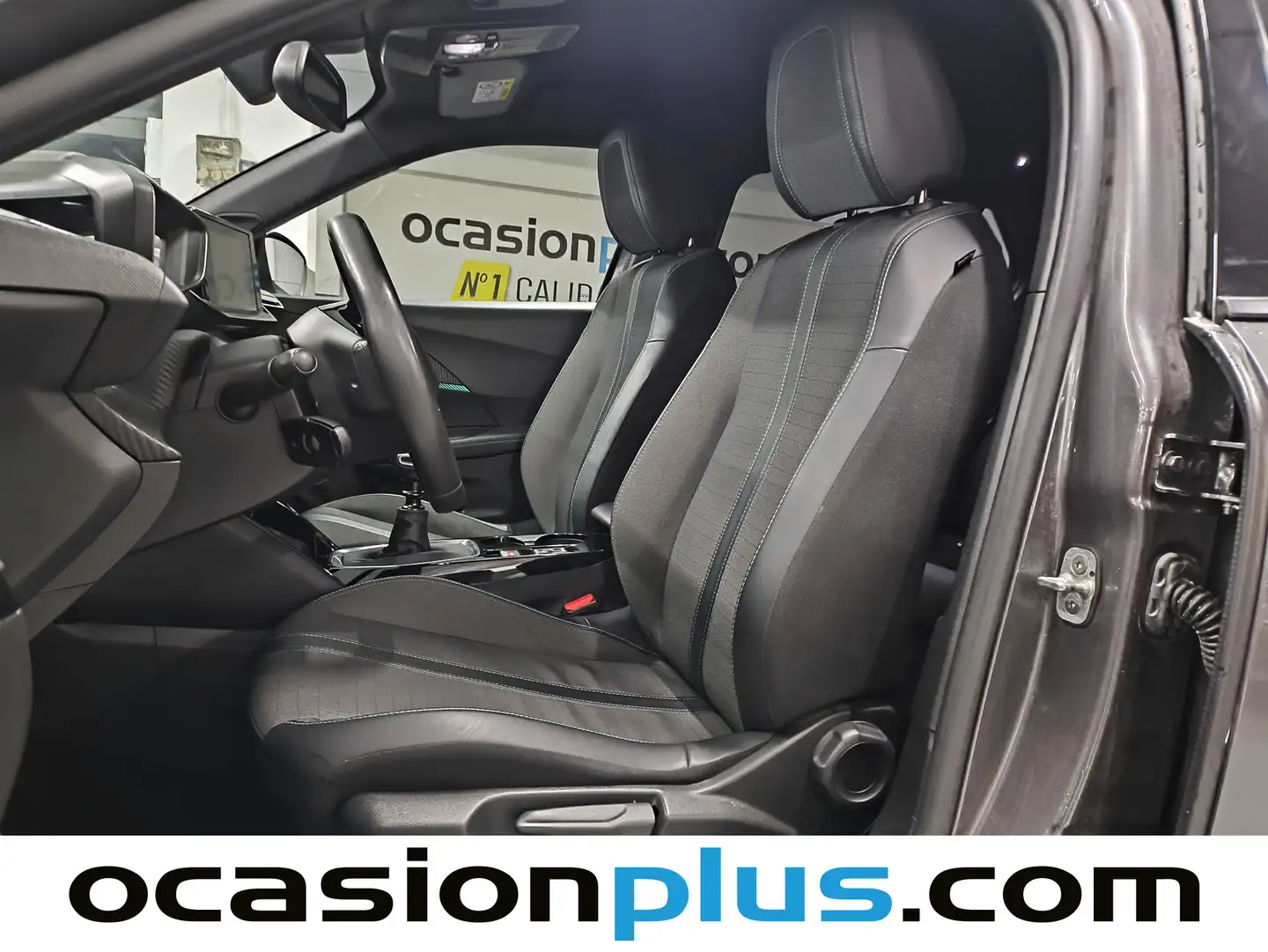 Foto Peugeot 2008 Peugeot 2008 PureTech 130 S&S Allure Pack (130 CV)