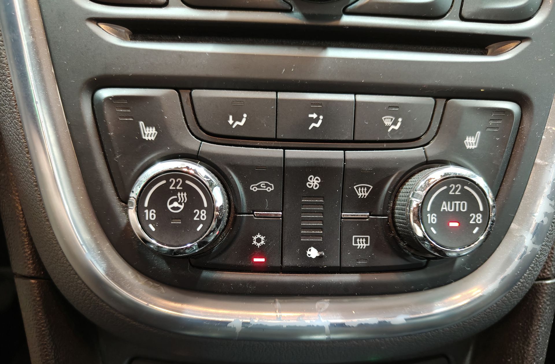 Opel Mokka 1.7 CDTi Excellence 4x2 - foto 29
