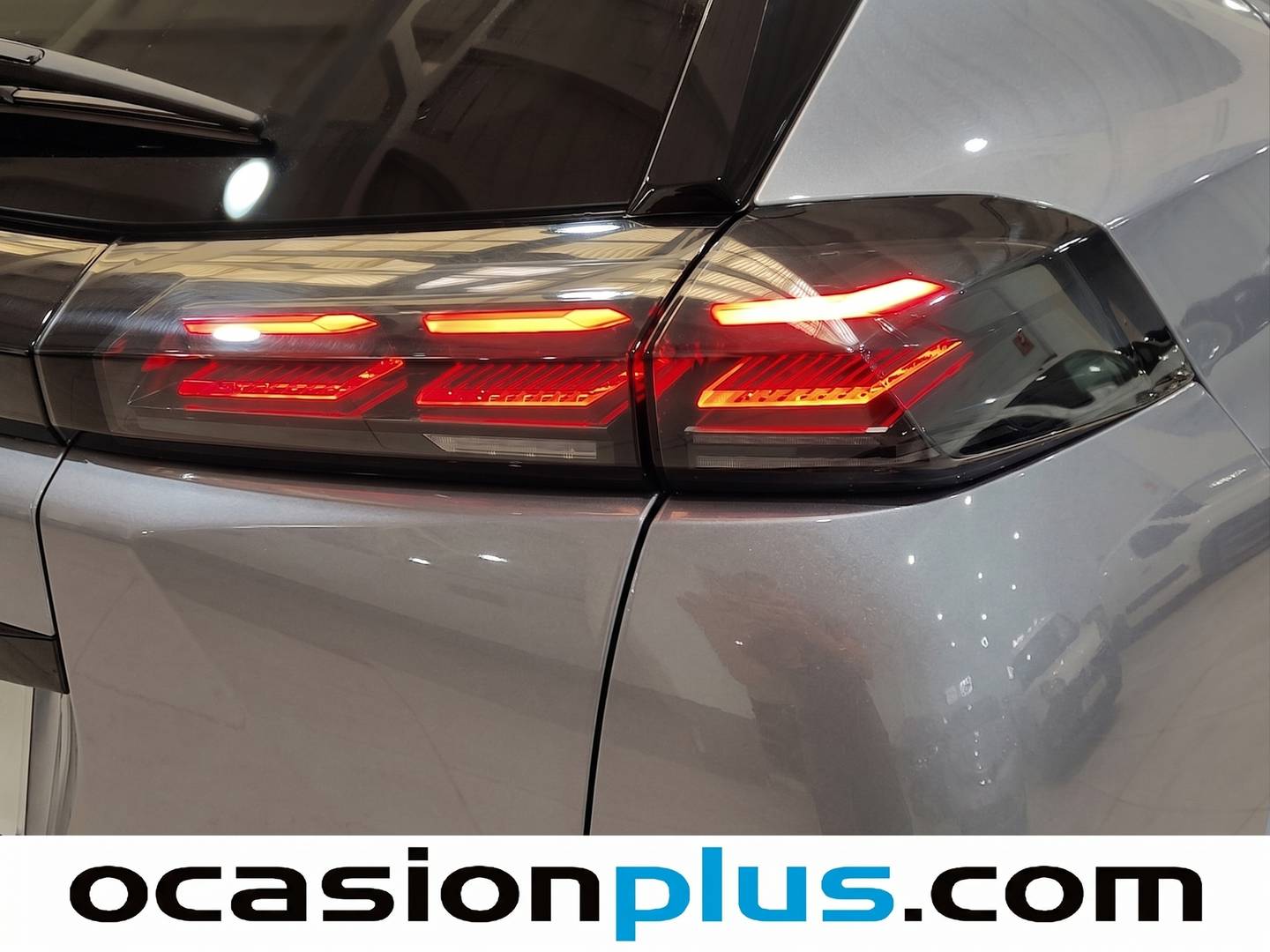 Paquetes del Peugeot 2008 Peugeot 2008 Allure Hybrid eDCS6 (145 CV)