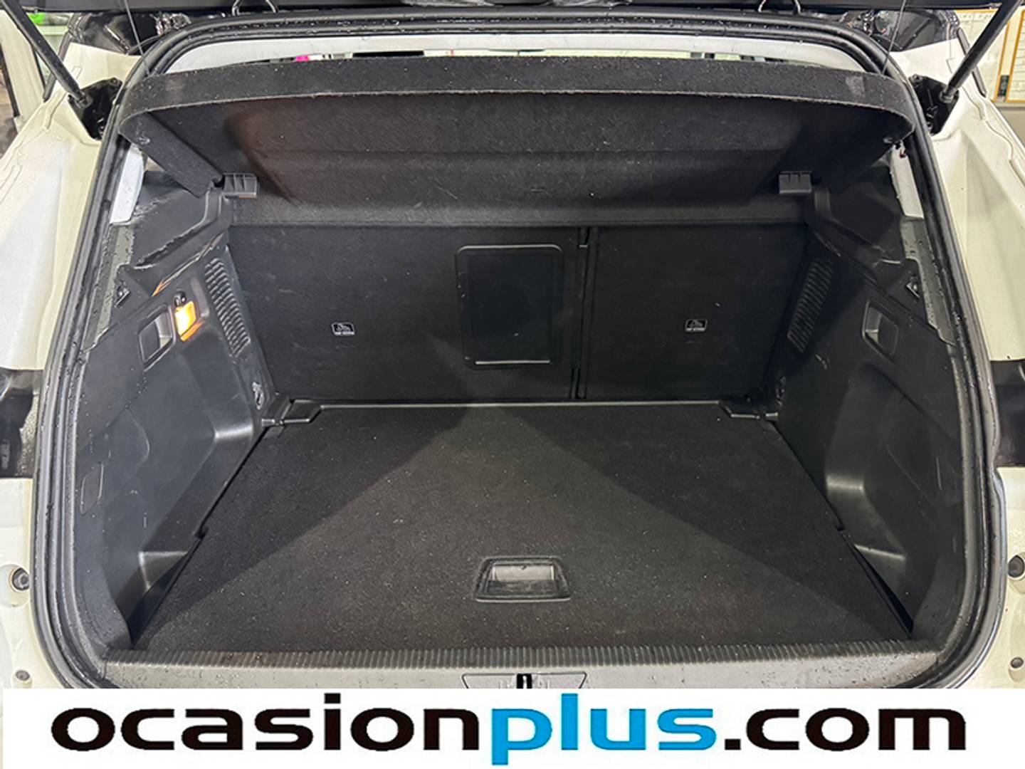 Foto Opel Grandland X Opel Grandland X 1.2 Turbo Selective (130 CV)