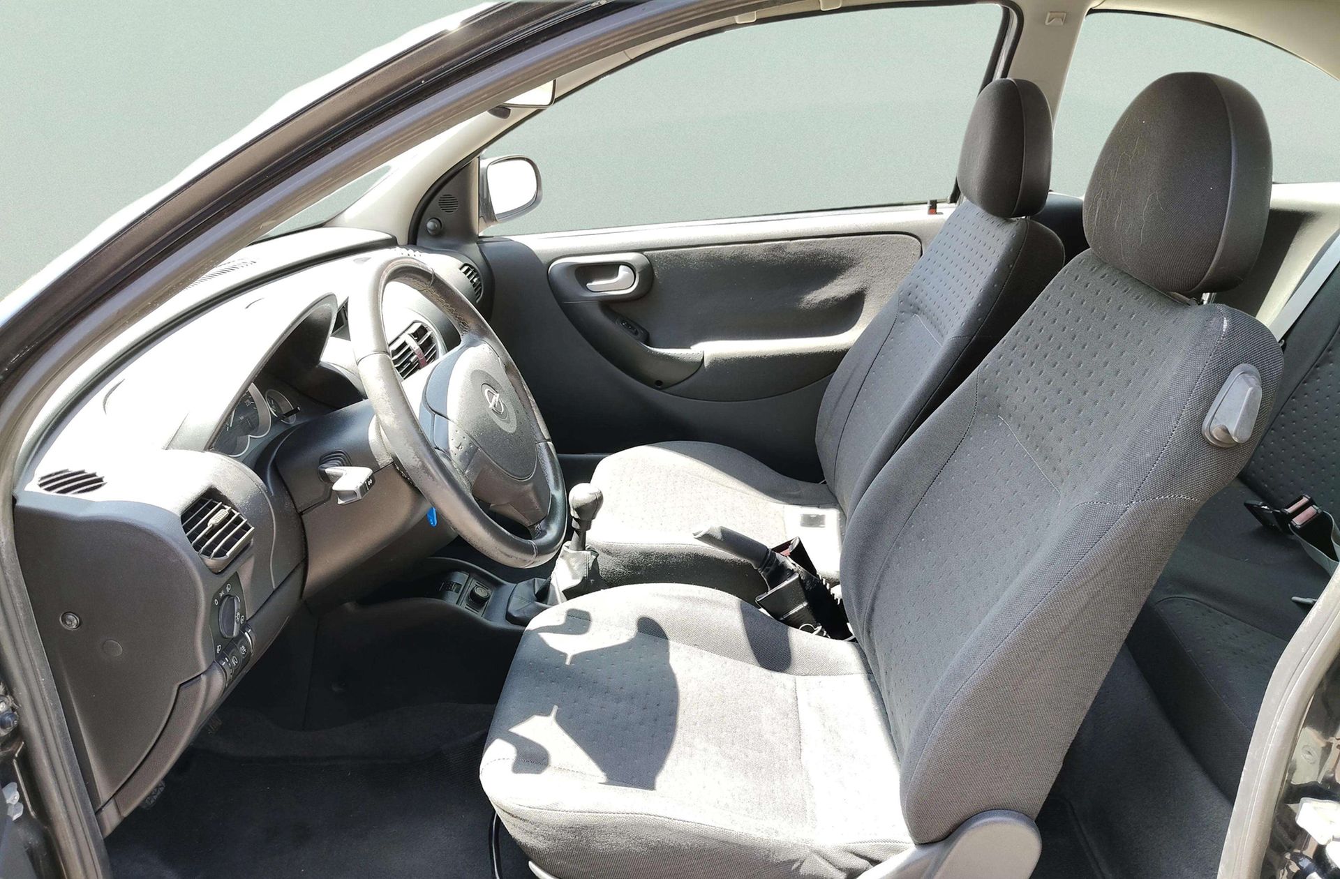 Opel Corsa 1.2 16v Edition - foto 8