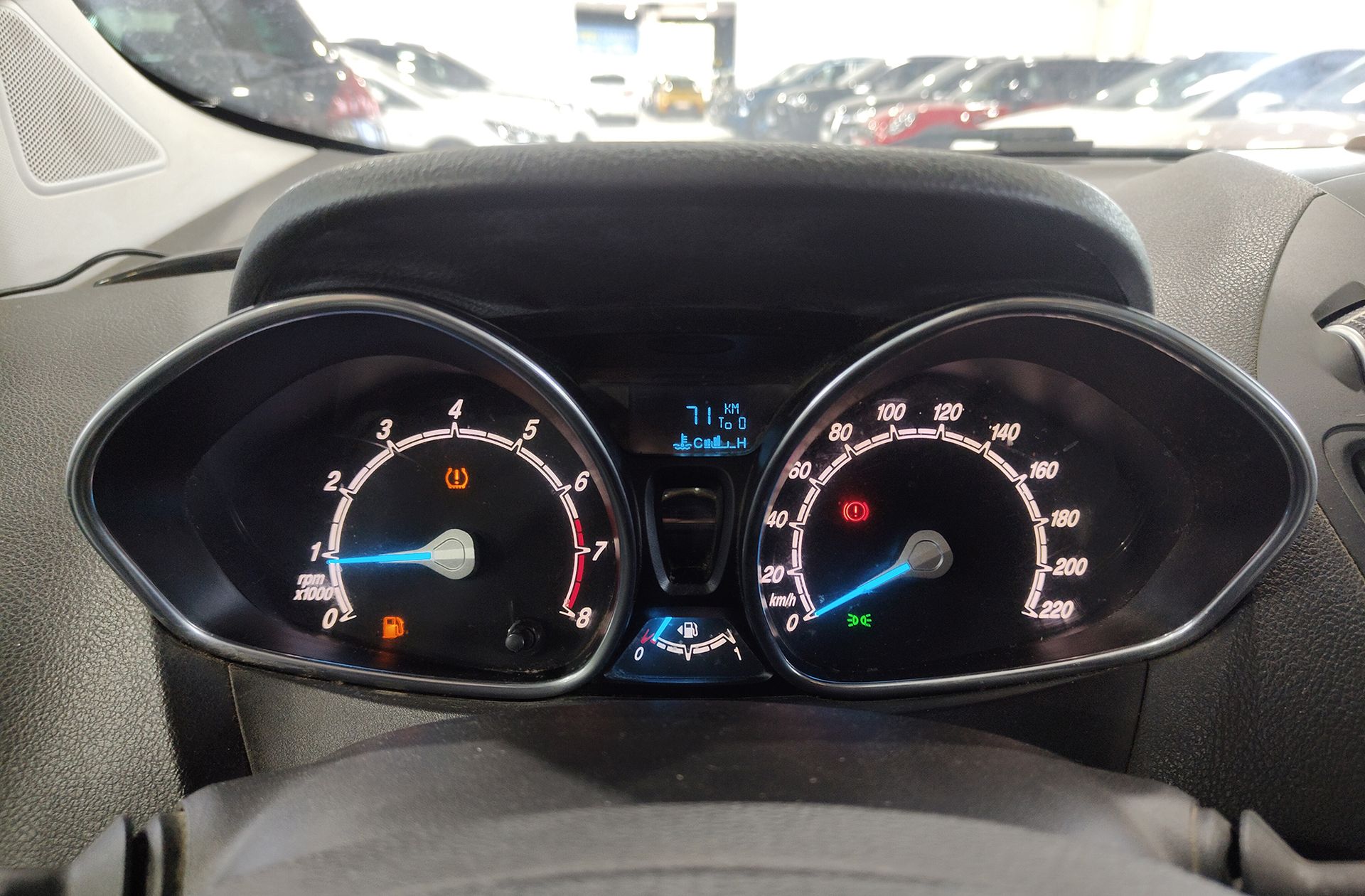 Ford Tourneo Courier 1.0 EcoBoost Titanium - foto 18