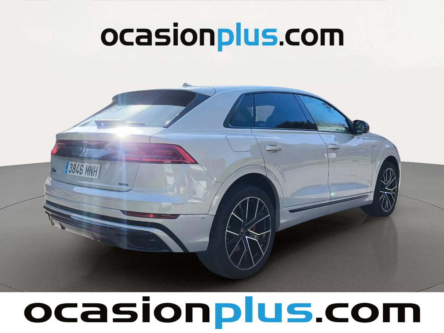 Foto trasera Audi Q8 Audi Q8 TFSIe TFSIe Black Line Plus 60 TFSIe Quattro (462 CV) Tiptronic derecha