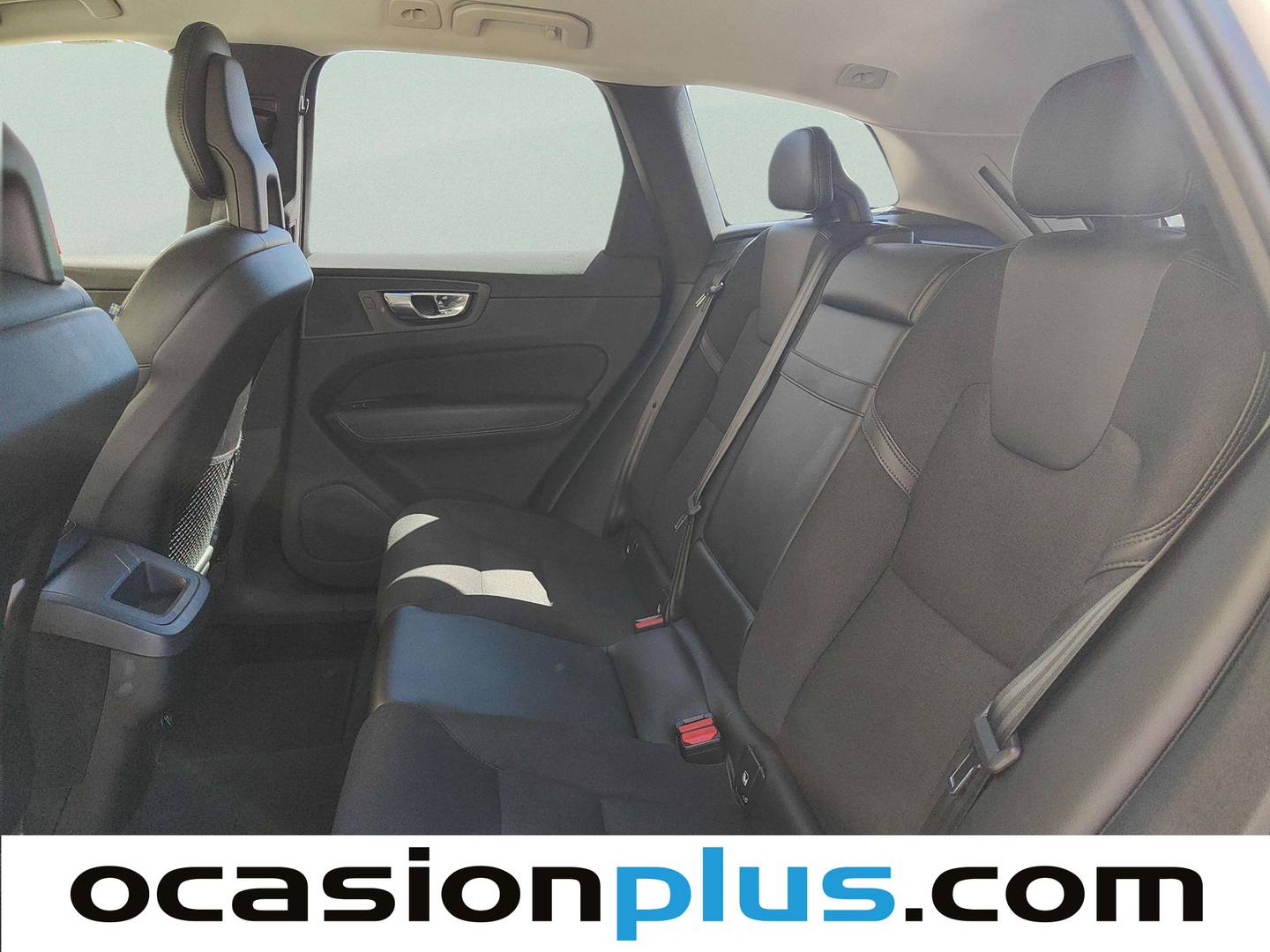 Foto asientos traseros Volvo XC60 Volvo XC60 B4 Momentum AWD Auto (190 CV)