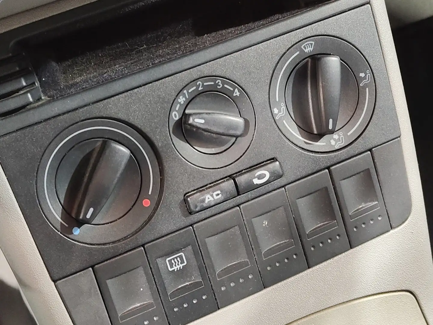 Foto Volkswagen Polo Volkswagen Polo 1.9 SDI Trendline (64 CV)