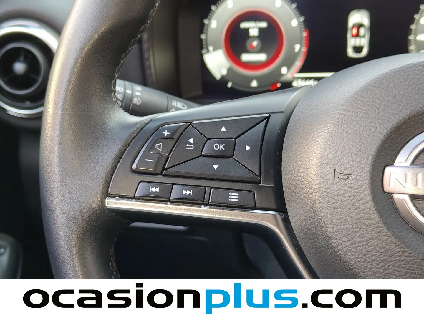 Foto Nissan JUKE Nissan Juke DIG-T N-Connecta 4x2 (114 CV)