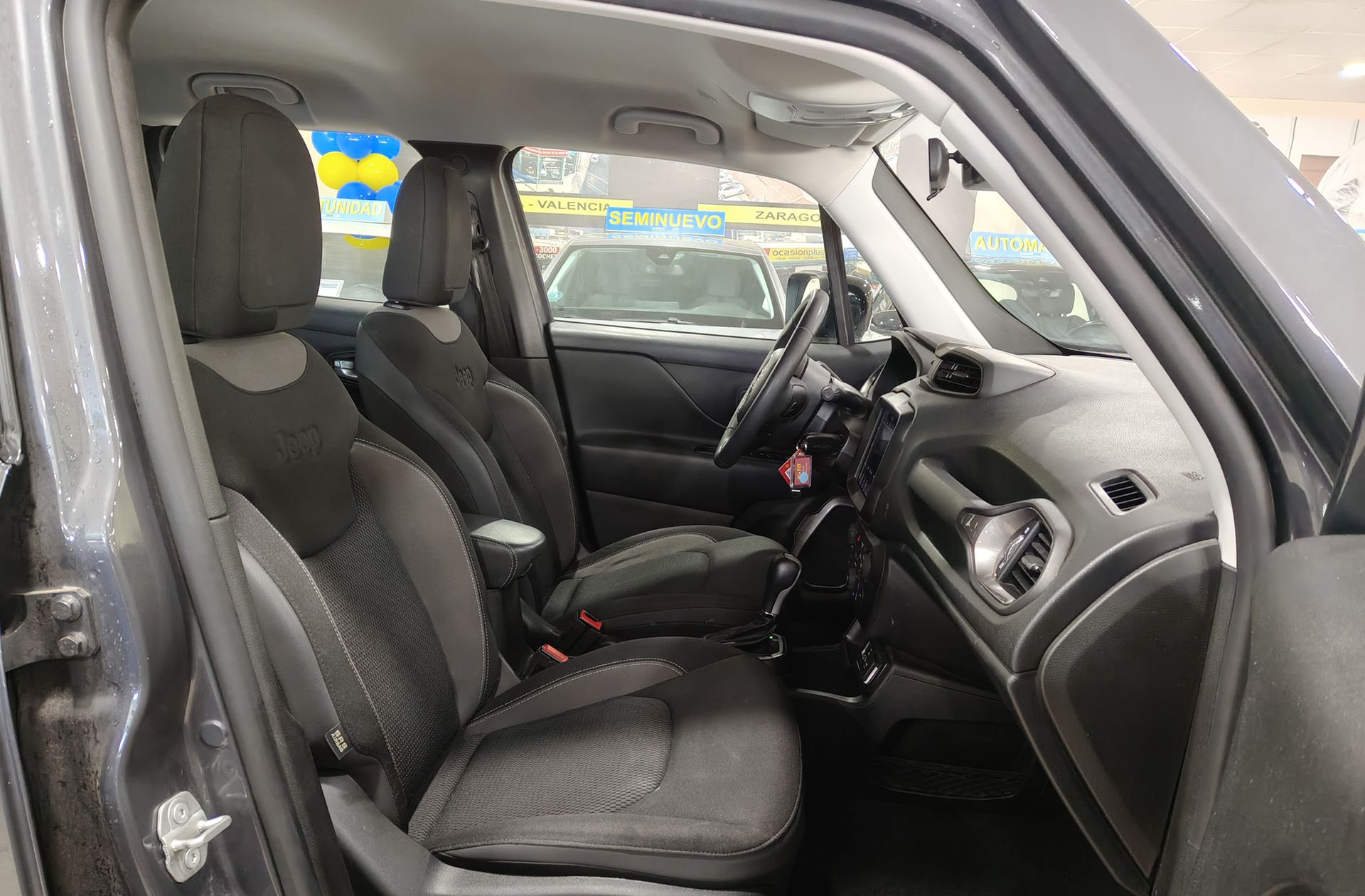 Jeep Renegade eHybrid 1.5 Limited ATX - foto 15