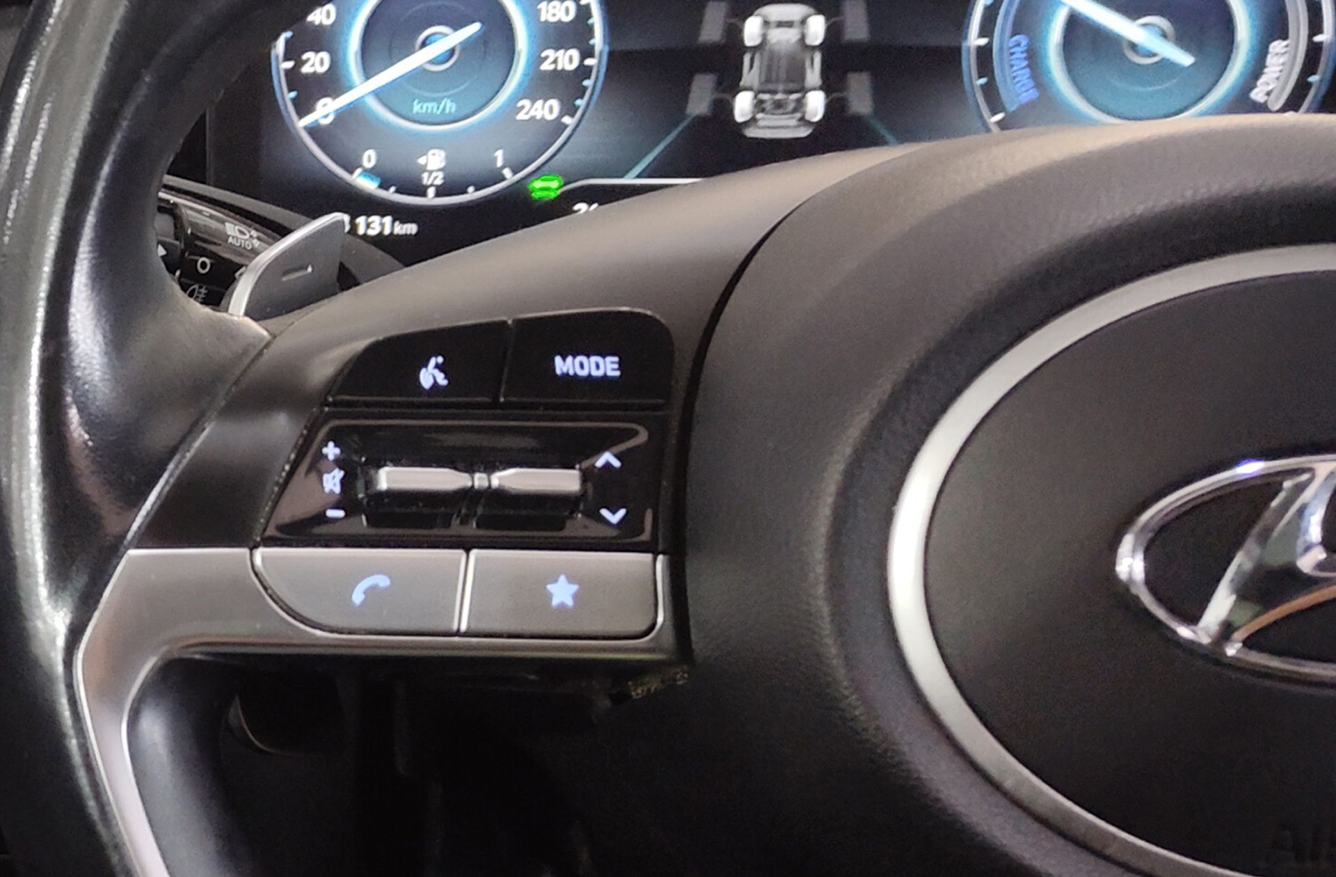 Hyundai Tucson 1.6 T-GDi PHEV Tecno Sky 4x4 - foto 26