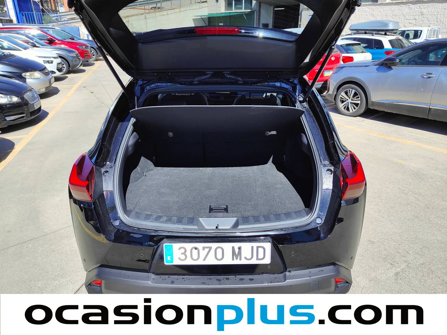 Fotos maletero Lexus UX Lexus UX 250h Premium (184 CV)