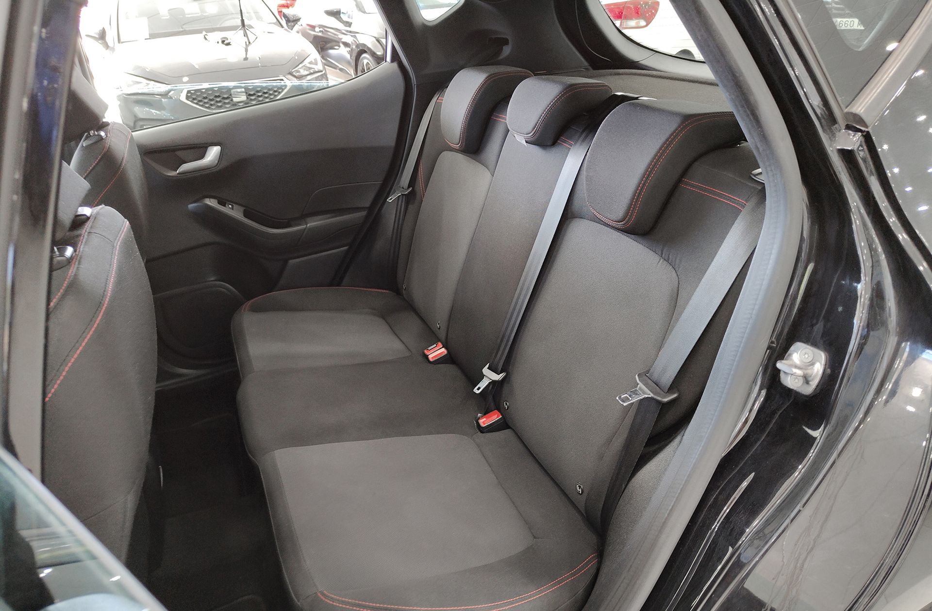Ford Fiesta 1.0 EcoBoost MHEV ST-Line - foto 13