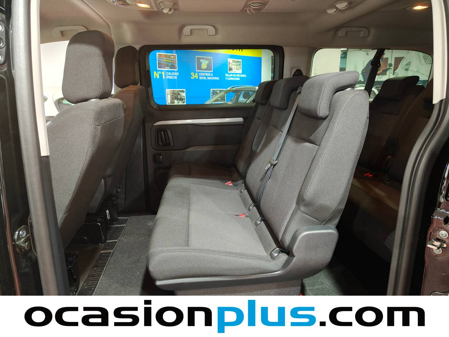 Foto asientos traseros Toyota Proace Verso Toyota Proace Verso Family L2 2.2D 180CV 8AT Active 8 Plazas