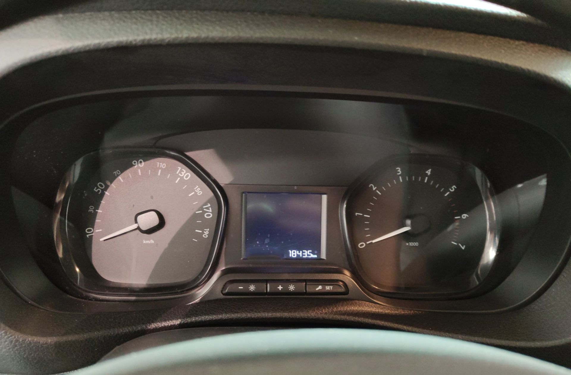 Citroën Jumpy Furgon BlueHDi 120 Talla M - foto 14
