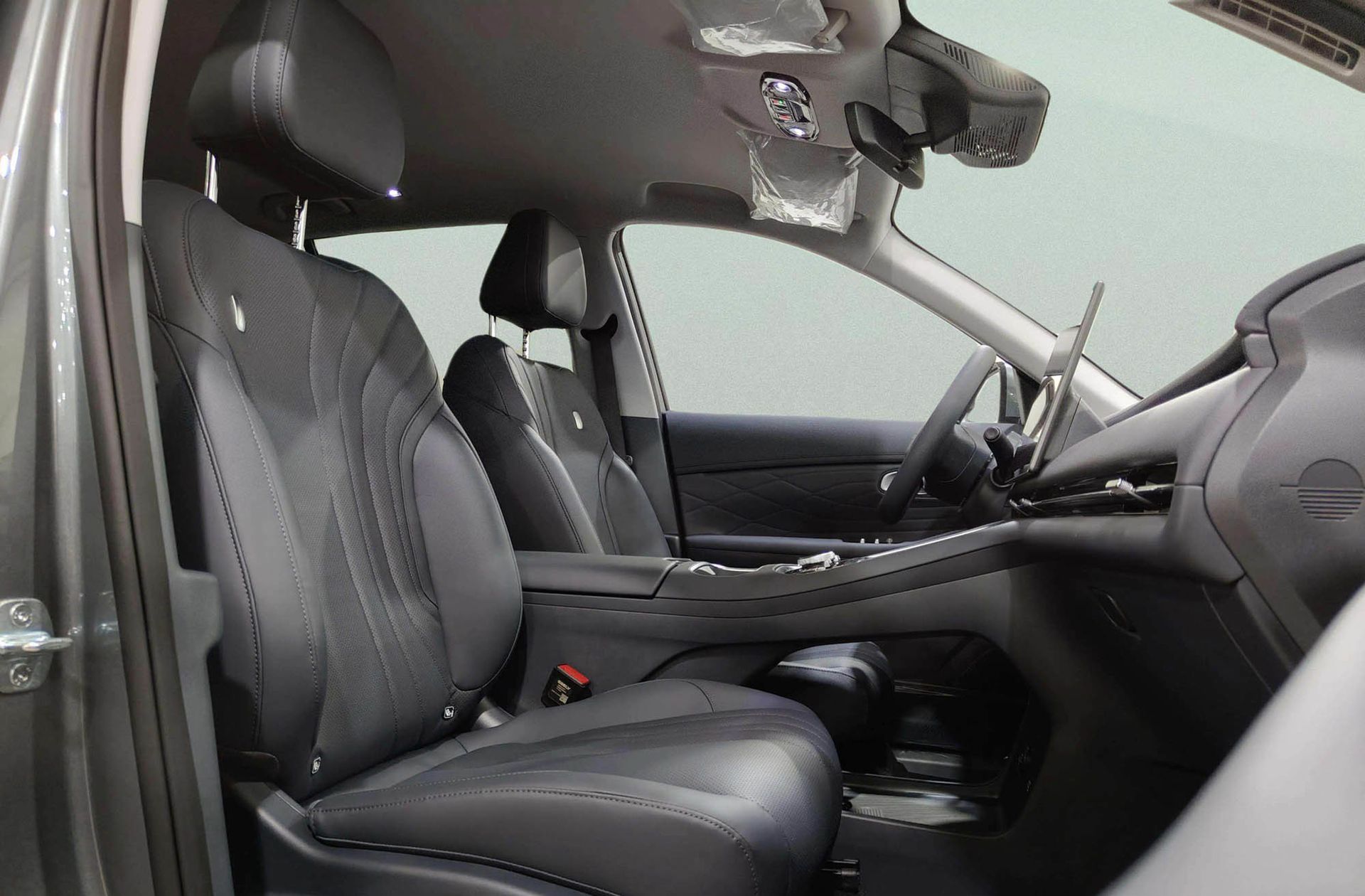 Geely Starray EM-i 1.5 PHEV Pro - foto 20