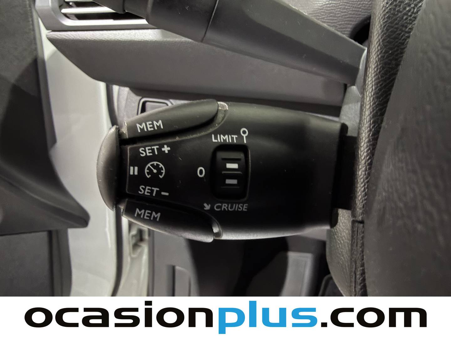 Foto Peugeot 308 Peugeot 308 BlueHDi 100 Style  (100 CV)