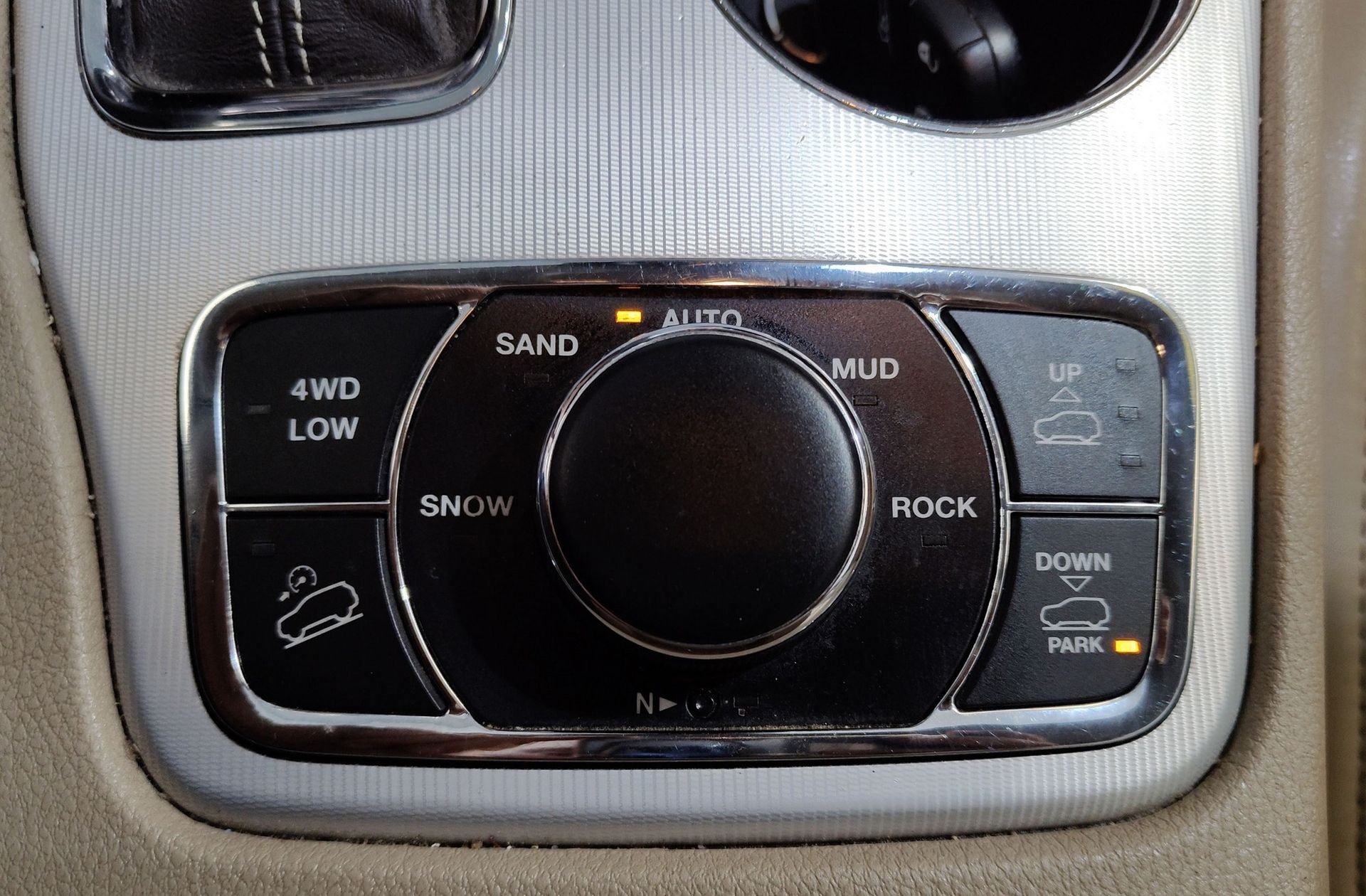 Jeep Grand Cherokee 3.0 CRD V6 Overland - foto 14