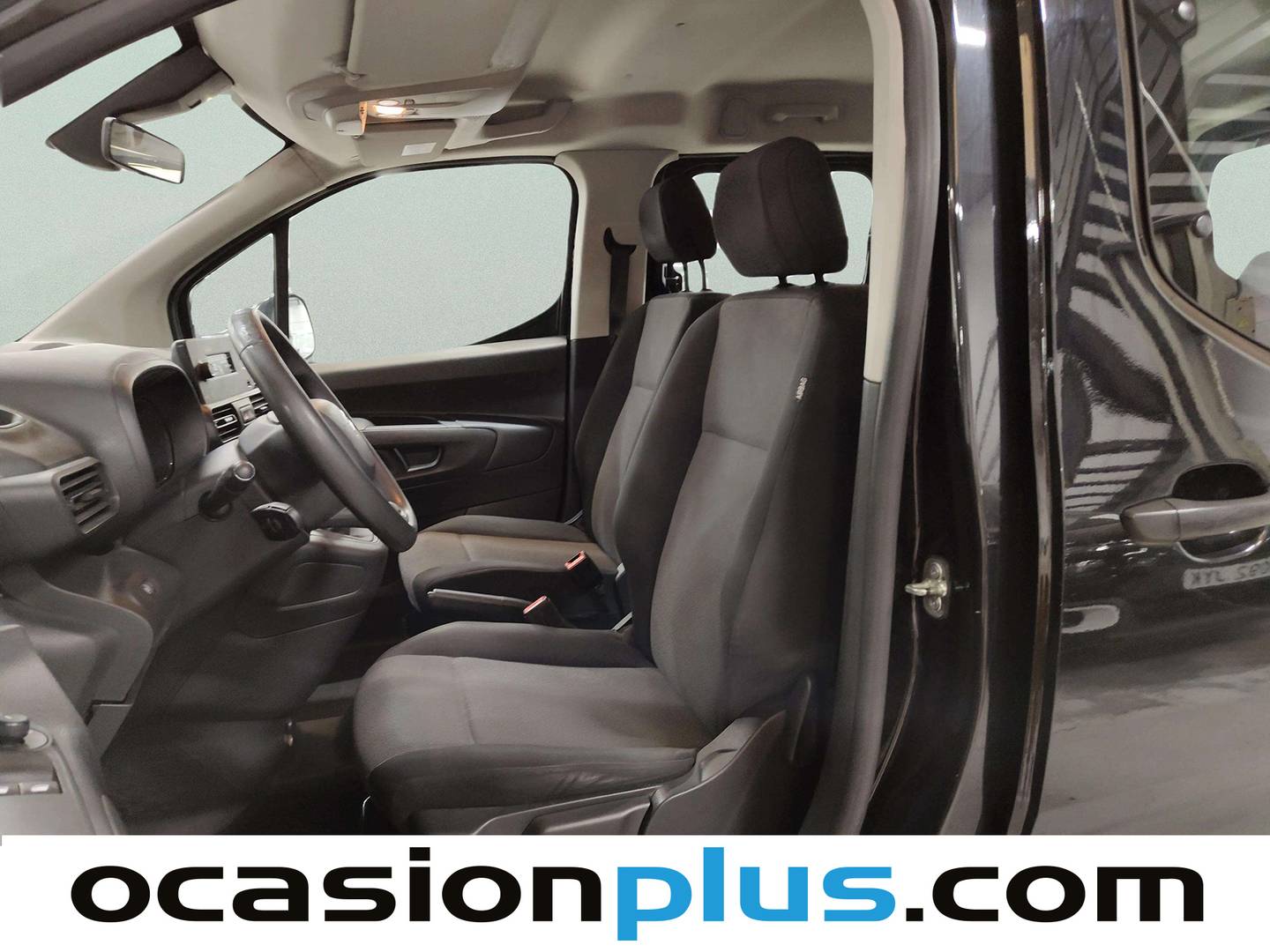 Foto asientos delanteros Citroën Berlingo Citroën Berlingo Combi PureTech 110 S&S Talla M Live (110 CV)