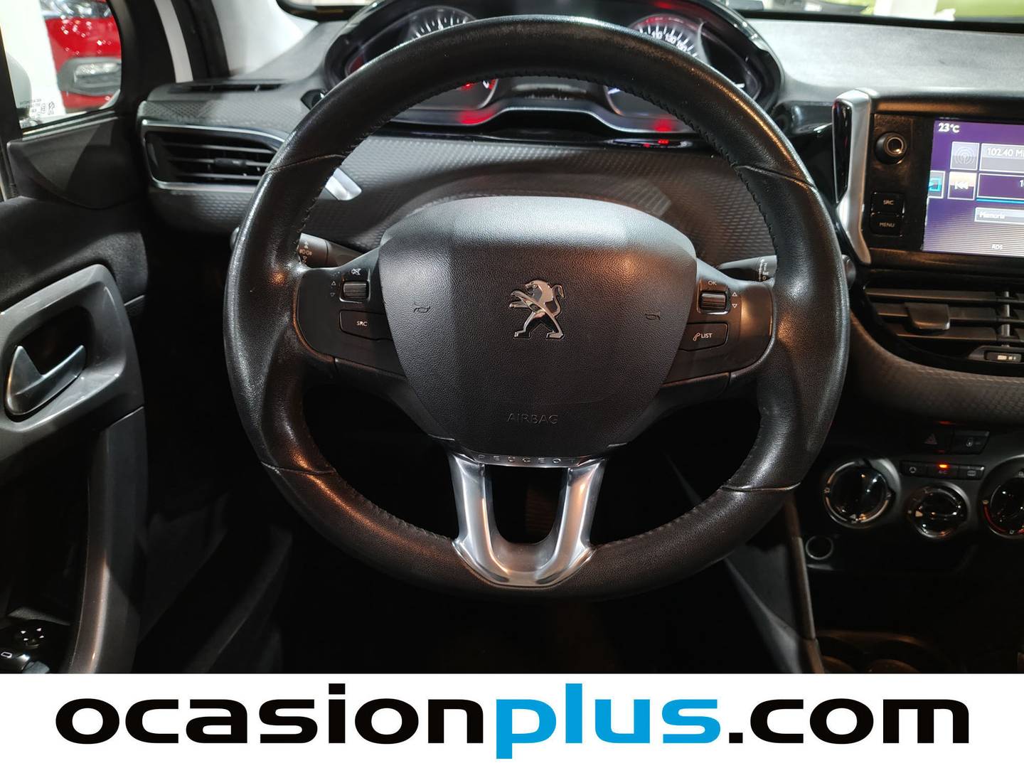 Equipamiento del Peugeot 2008 Peugeot 2008 PureTech 110 S&S Active (110 CV)