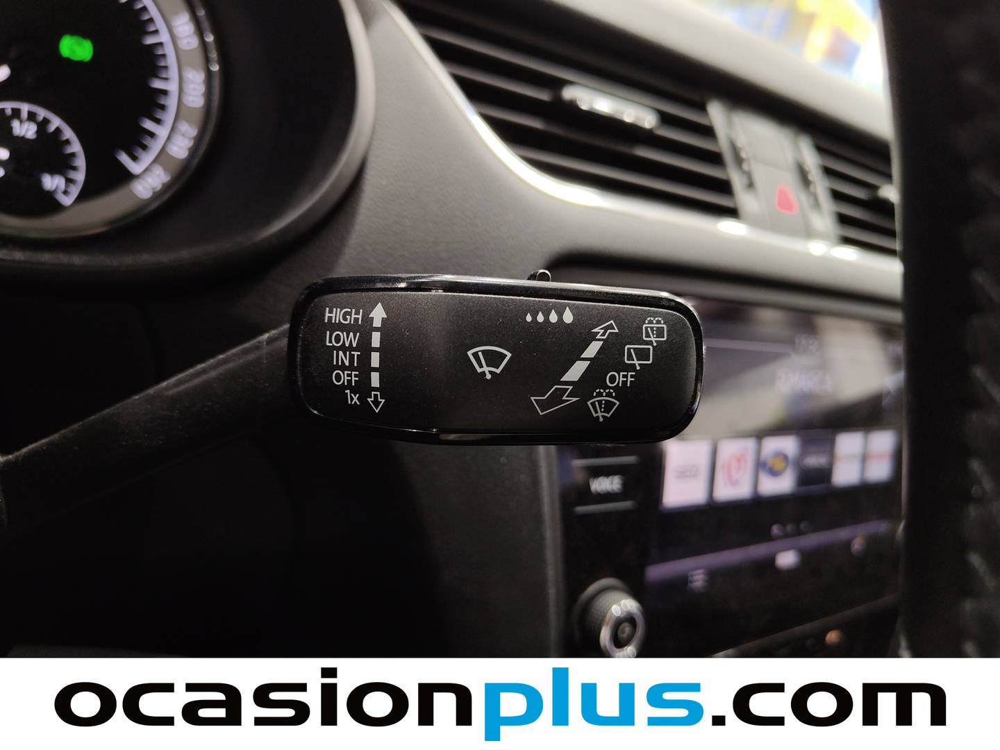 Foto Skoda Octavia Skoda Octavia 1.0 TSI Like DSG (115 CV)