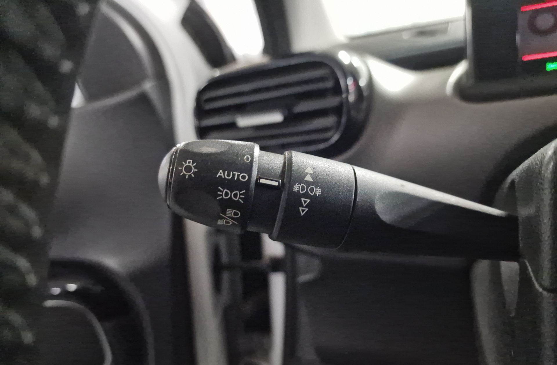 Citroën C4 Cactus PureTech 110 Shine - foto 24