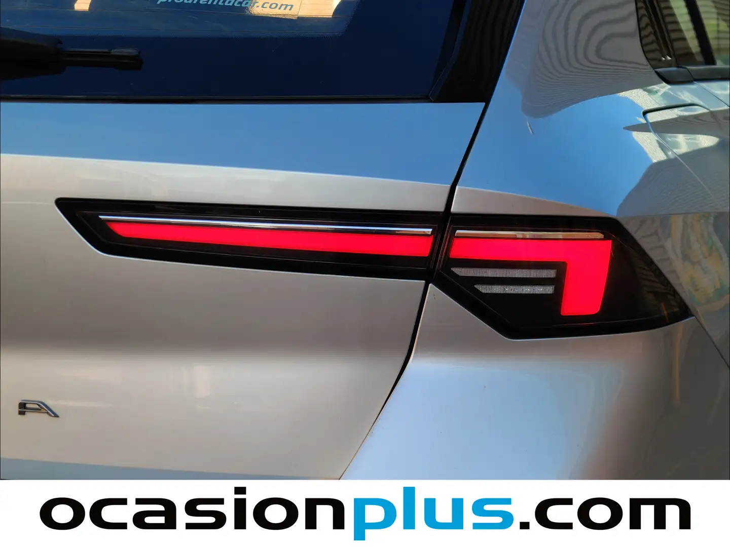 Foto Opel Astra Opel Astra 1.2 Turbo XHT Edition (130 CV)