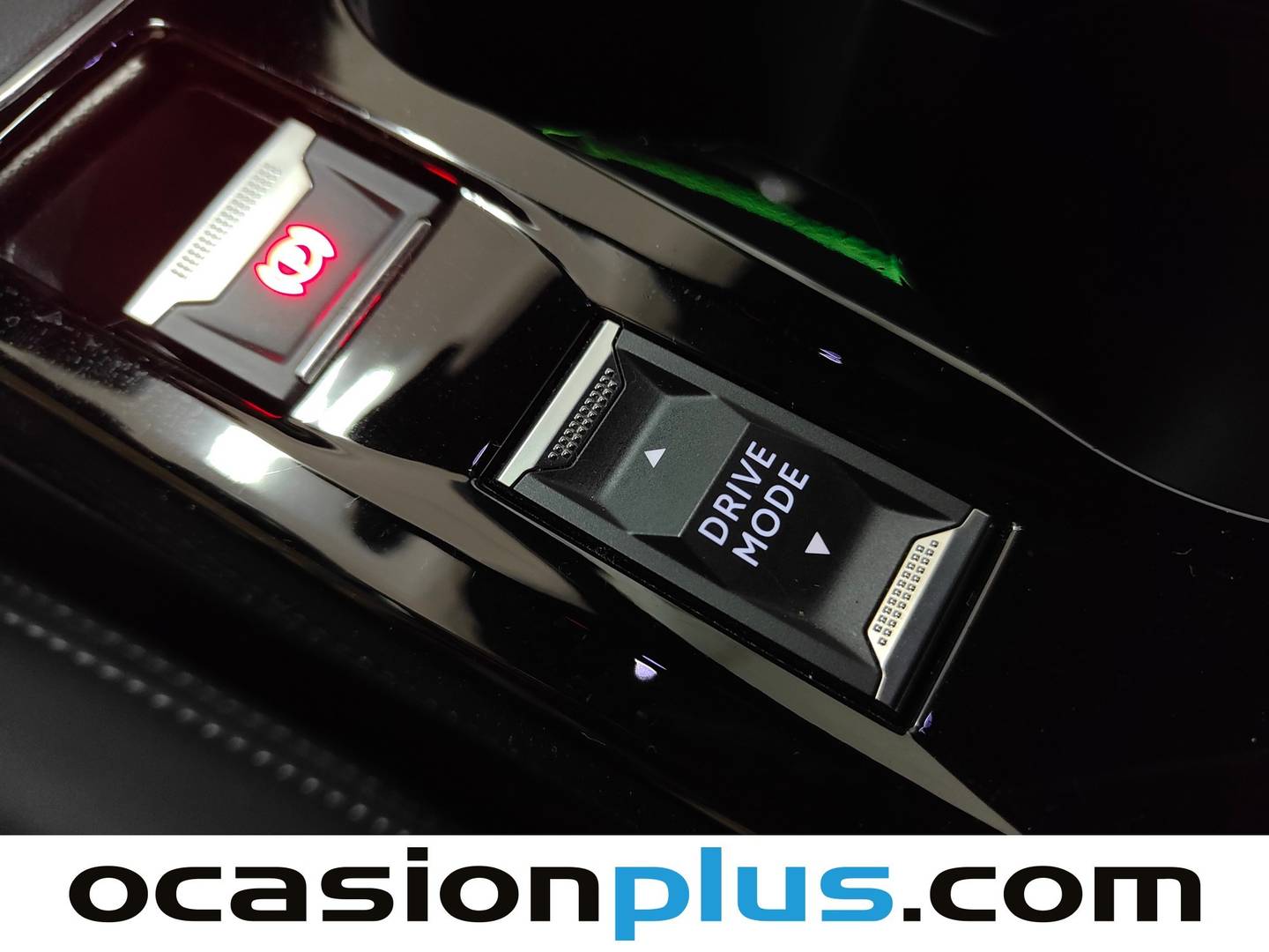 Foto Peugeot 2008 Peugeot 2008 PureTech 130 S&S GT  (130 CV)