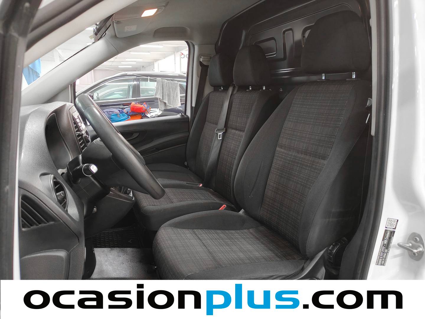 Fotos maletero Mercedes Vito Mercedes Vito Furgon 111 CDI Compacta (114 CV)