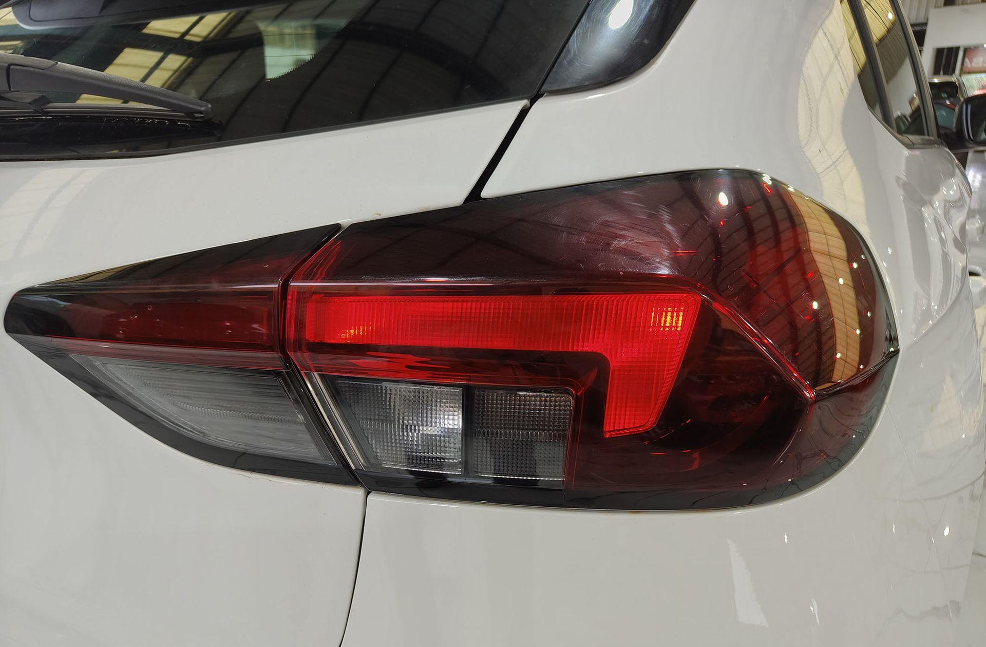 Opel Corsa 1.2 XEL Edition - foto 15