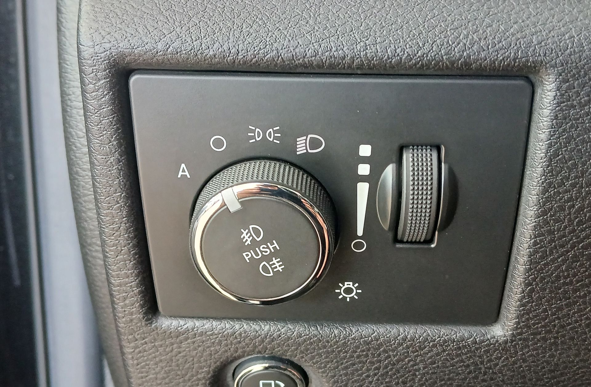 Jeep Grand Cherokee 3.0 CRD V6 Limited 4x4 - foto 26