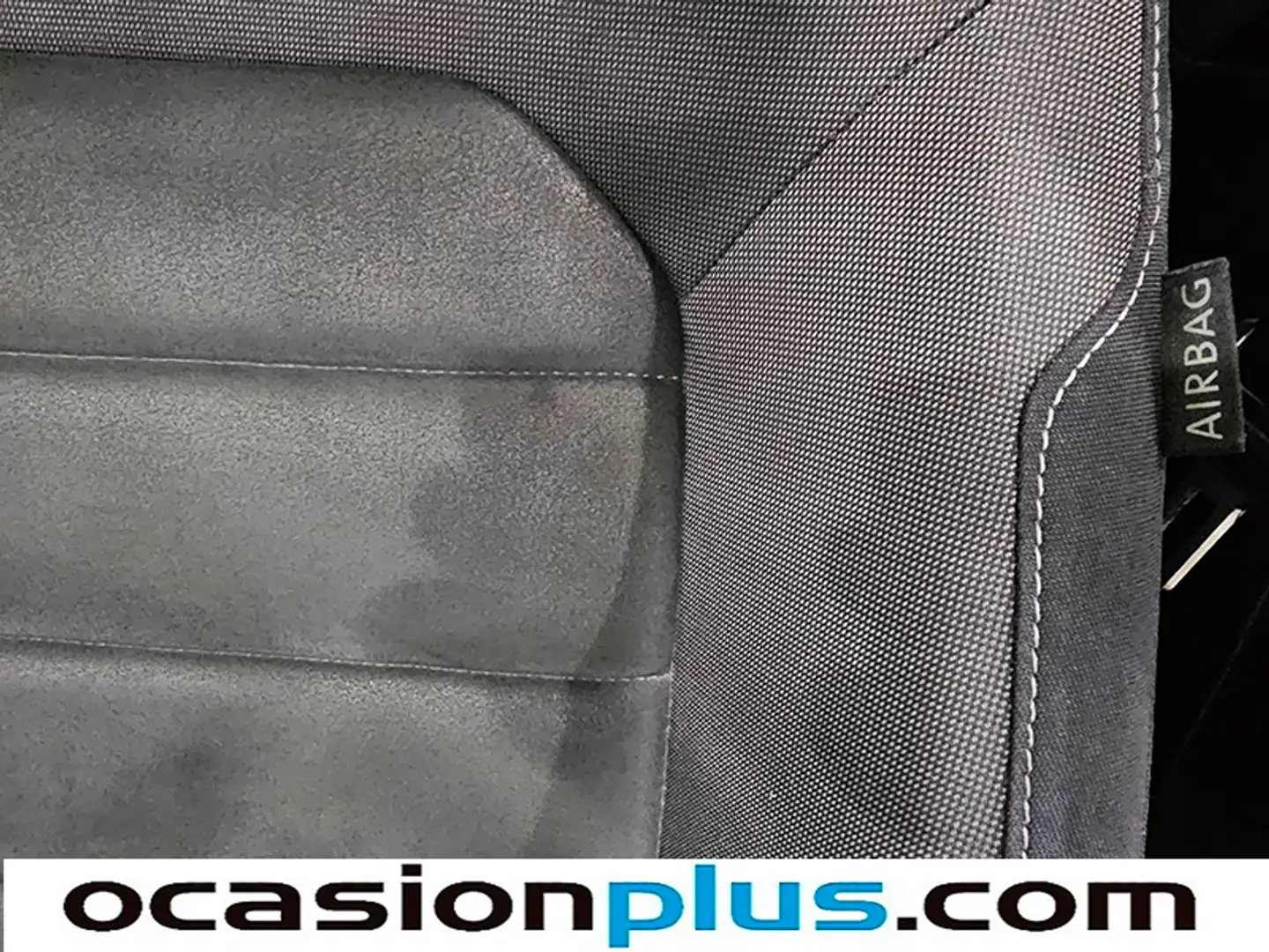 Foto Volkswagen Golf Volkswagen Golf Sport 1.6 TDI (115 CV) DSG PACK R-LINE