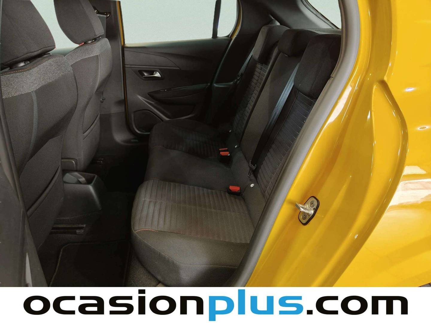 Foto asientos traseros Peugeot 208 Peugeot 208 PureTech 75 S&S Active Pack (75 CV)