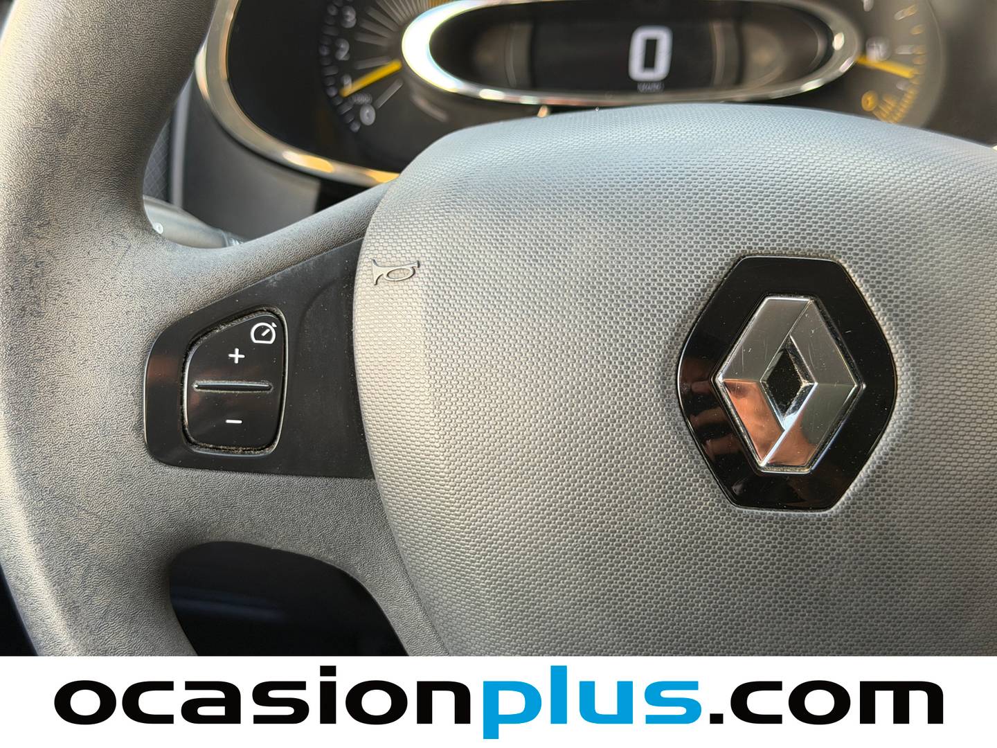 Renault Clio Renault Clio Expression 1.2 16v (75 CV) de segunda mano