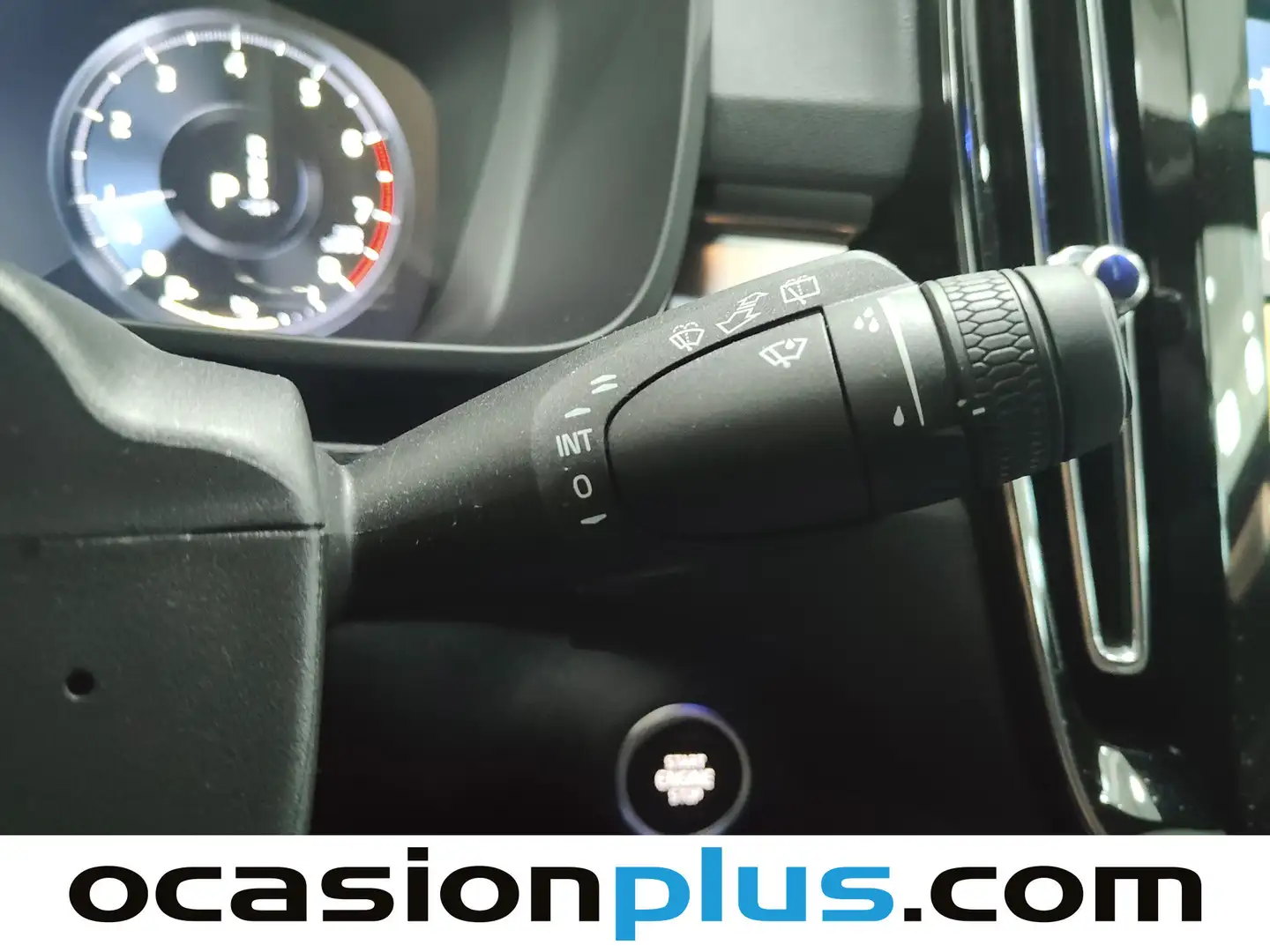 Foto Volvo XC40 Volvo XC40 T2 Core Auto (129 CV)