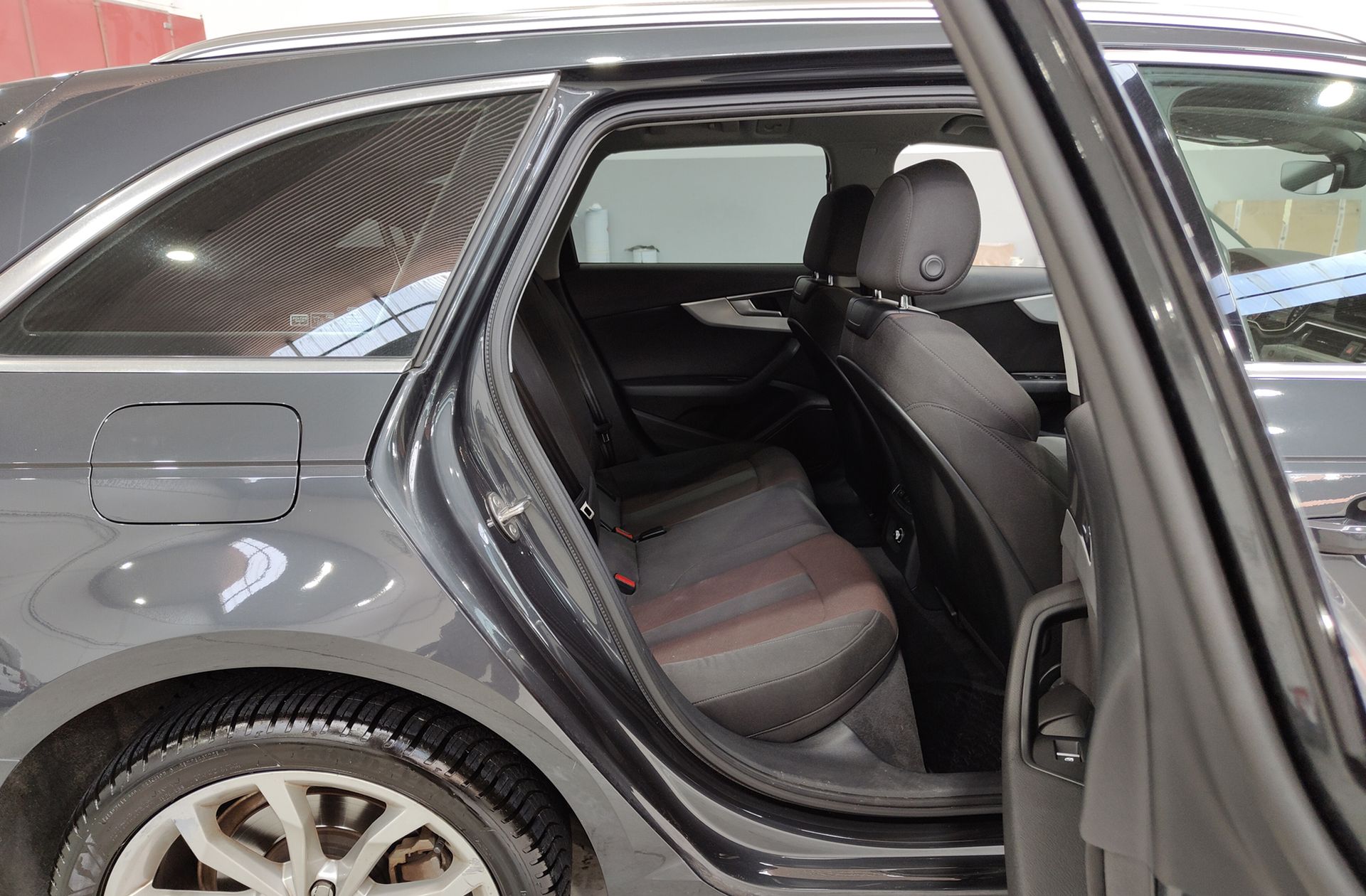 Audi A4 Avant 40 g-tron S line edition S tronic - foto 20