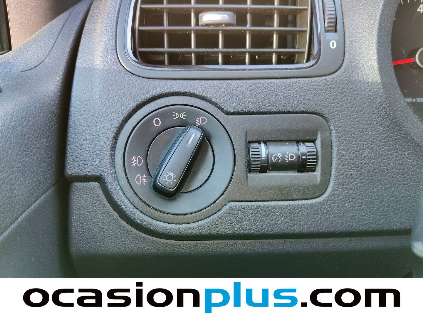 Extras y acabados del Volkswagen Polo Volkswagen Polo Advance 1.2 (70 CV)