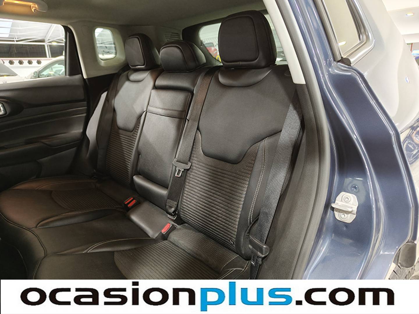 Foto Jeep Compass Jeep Compass 1.3 Gse Night Eagle FWD MT (130 CV)